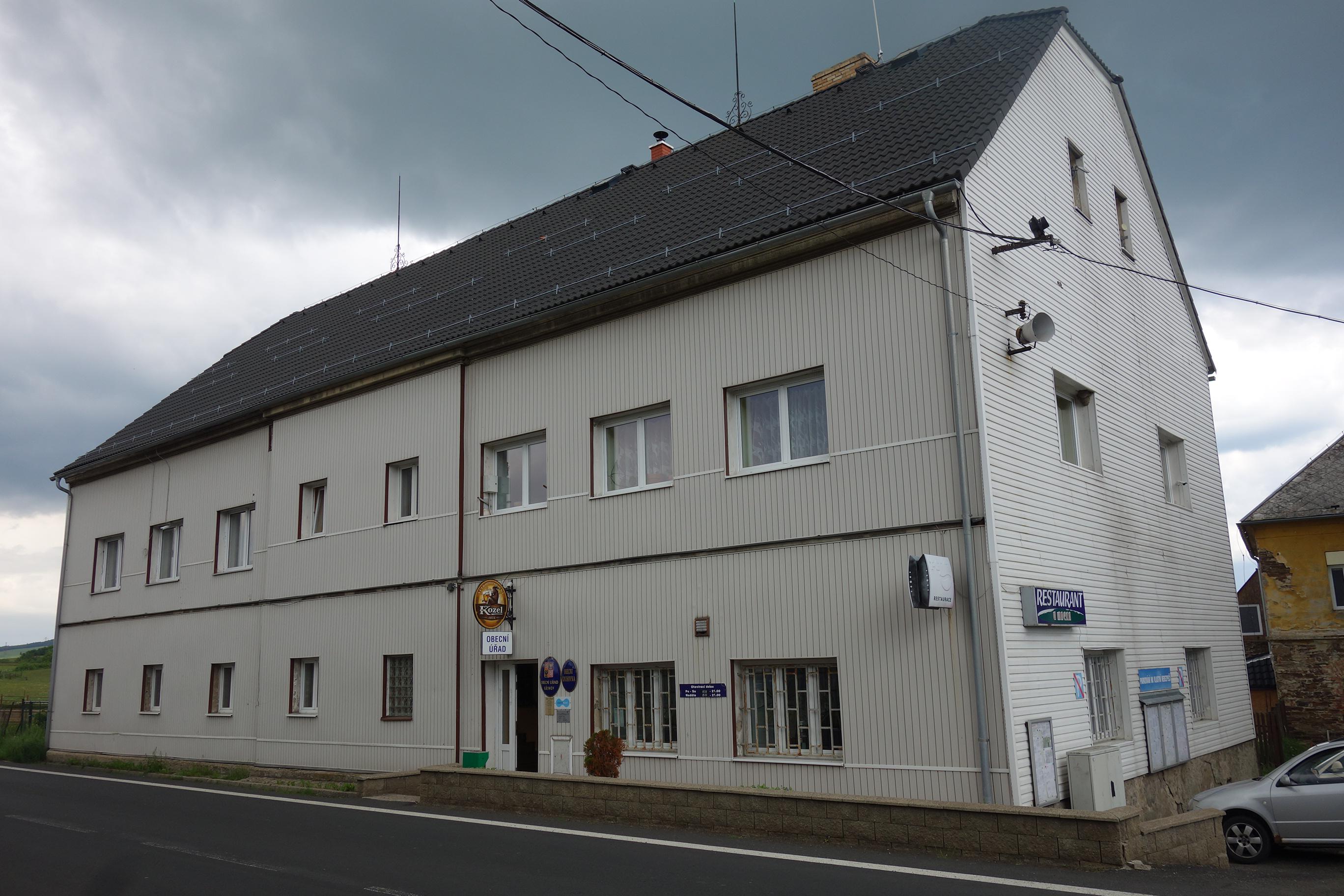 Křimov - obecní úřad foto 4