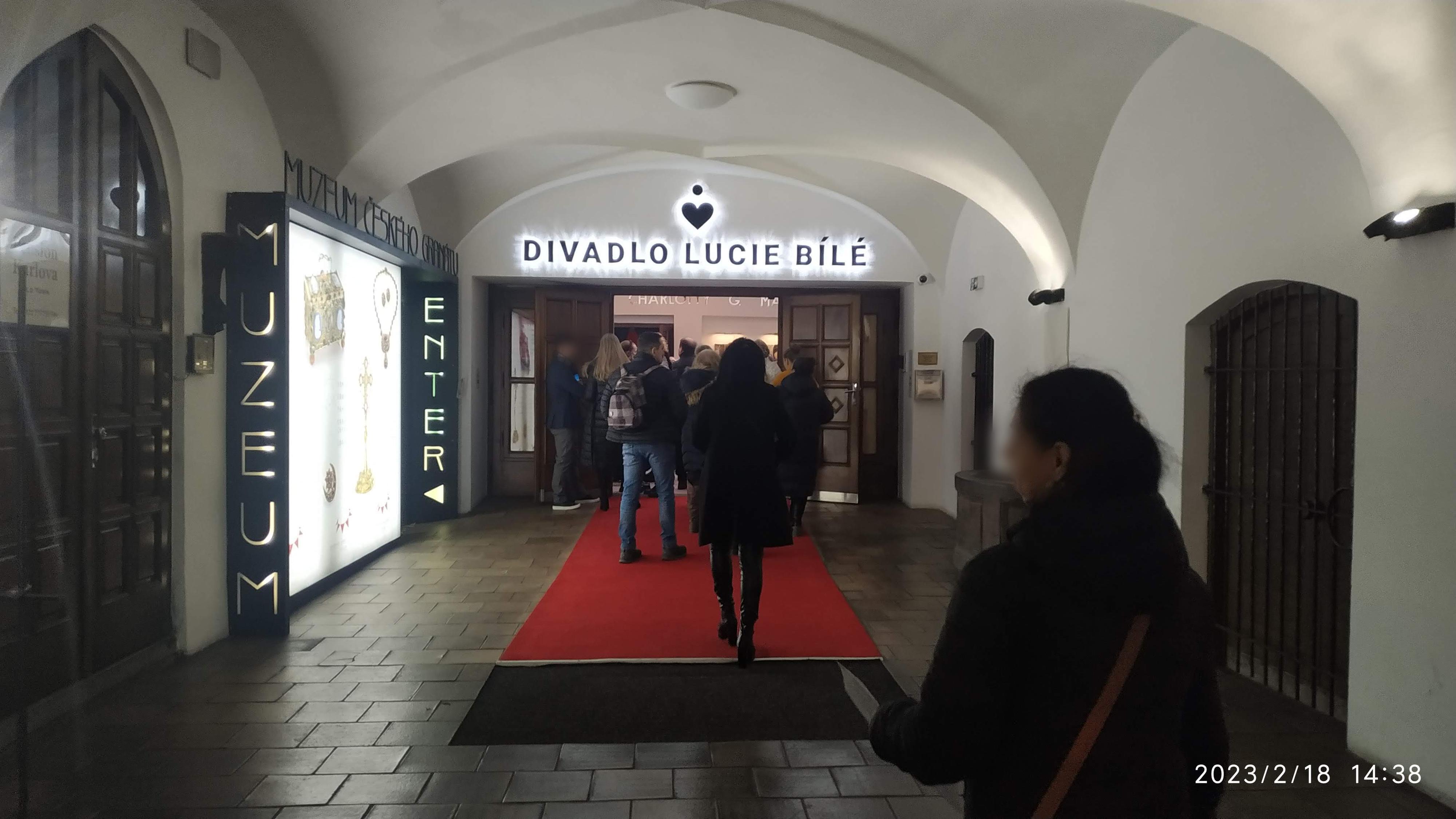 Divadlo Lucie Bílé foto 2
