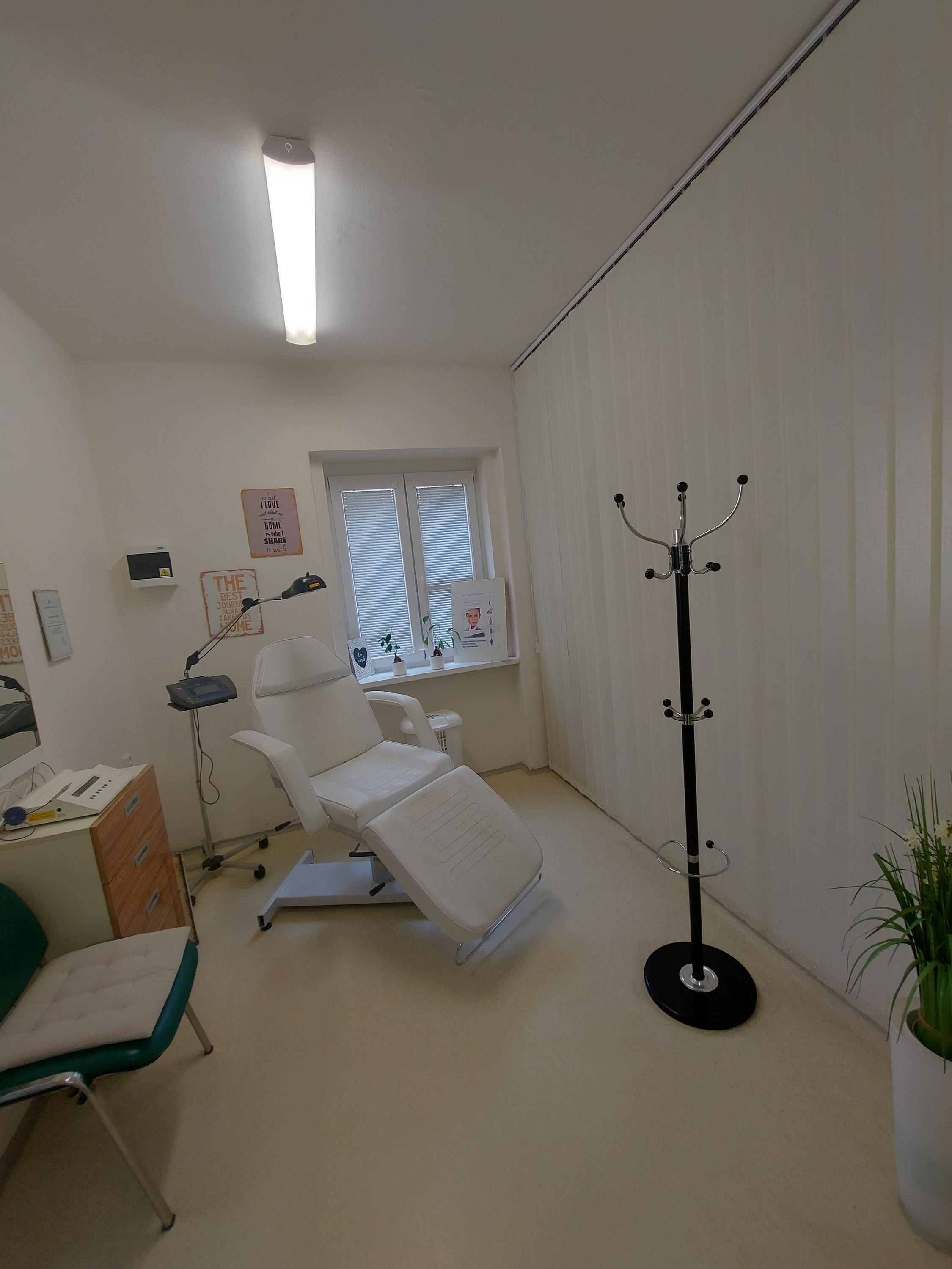 Dermatovenerologická ambulance Lovosice, s.r.o. foto 4