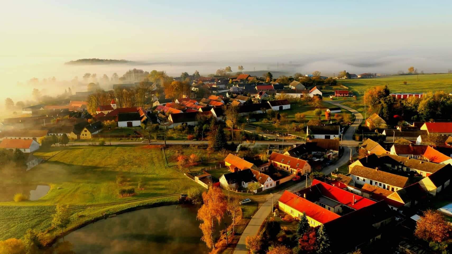 Obec Pleše foto 5