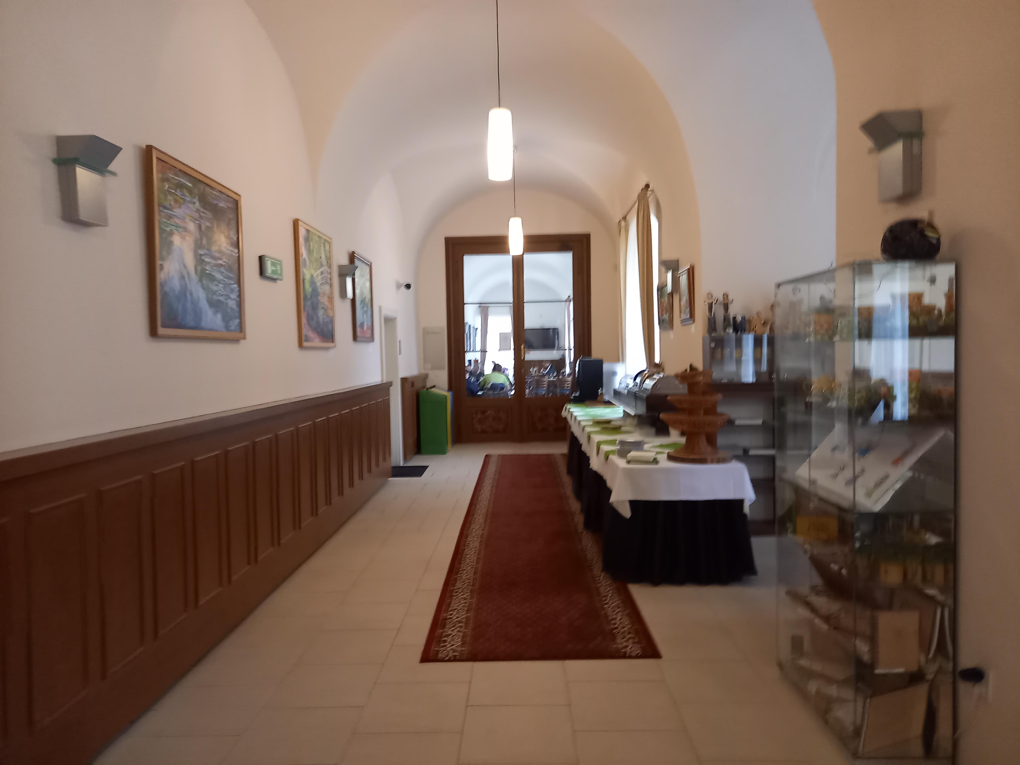 Zámecká restaurace Křtiny foto 2