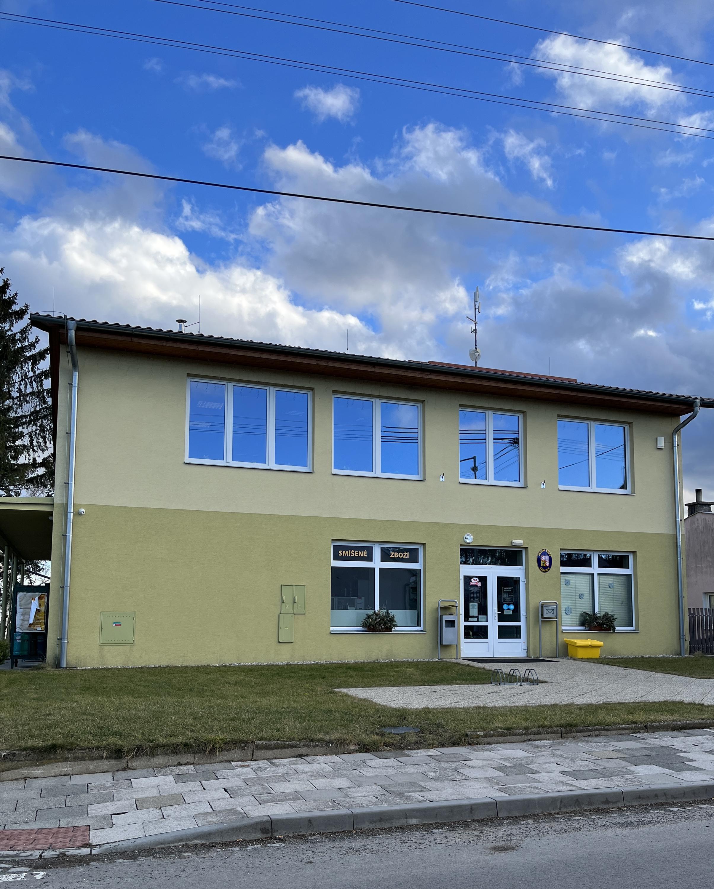 Alojzov - obecní úřad foto 2