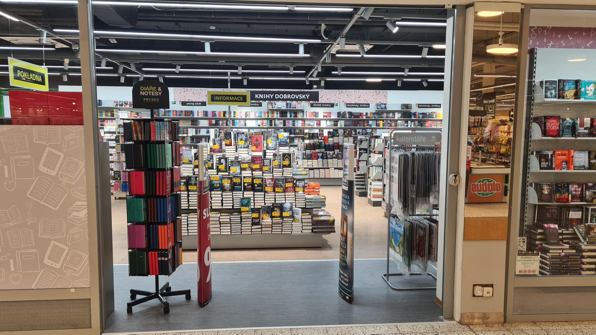 KNIHY DOBROVSKÝ foto 2