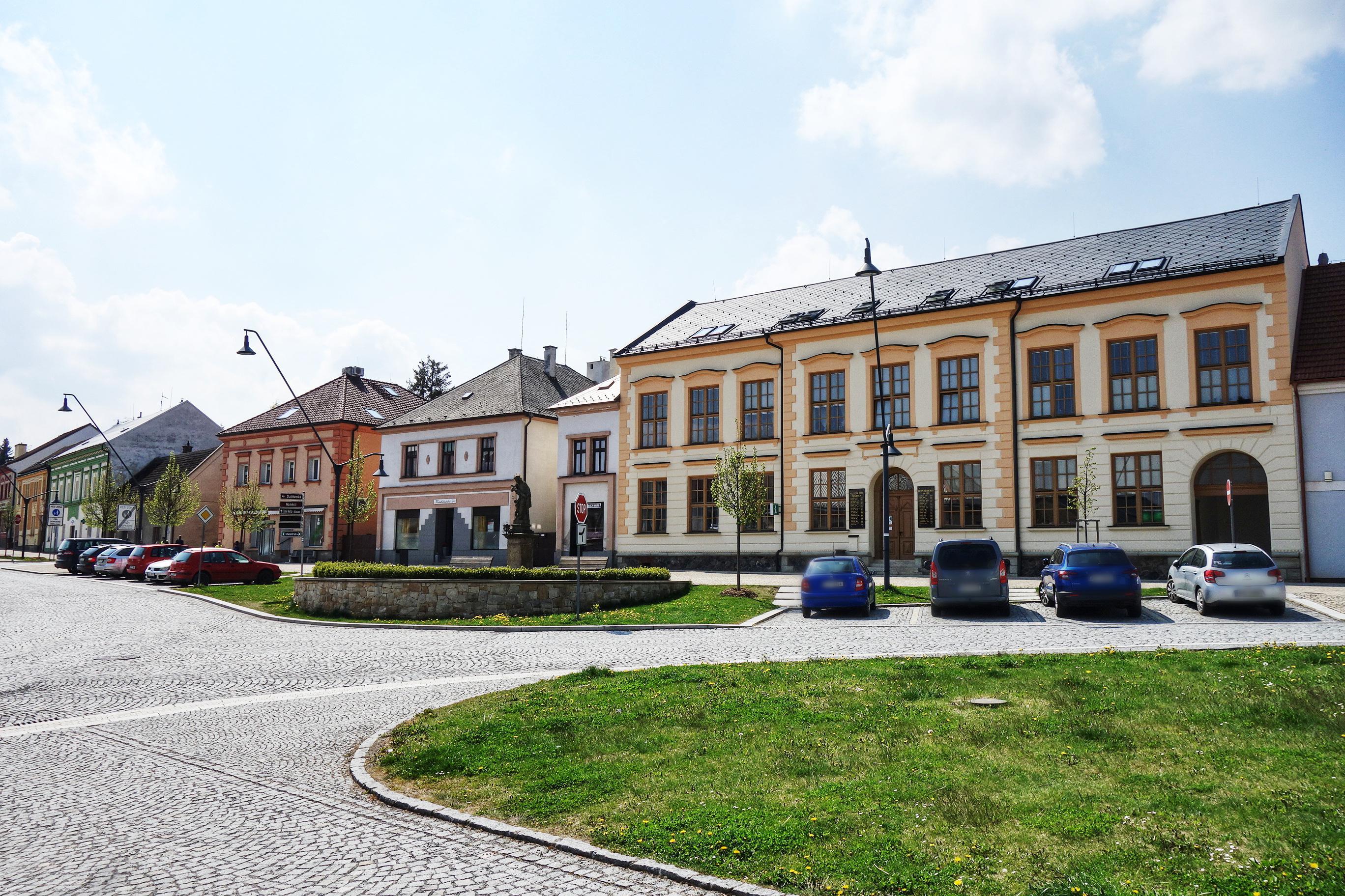 Městská knihovna Nasavrky foto 4