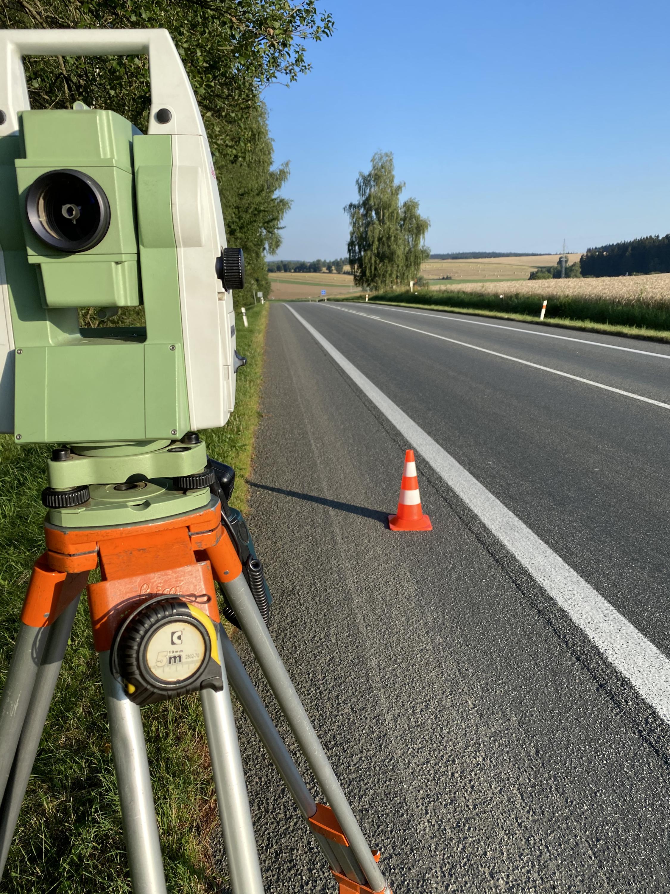 Geodetická kancelář Ing. Petr Hlásek foto 4