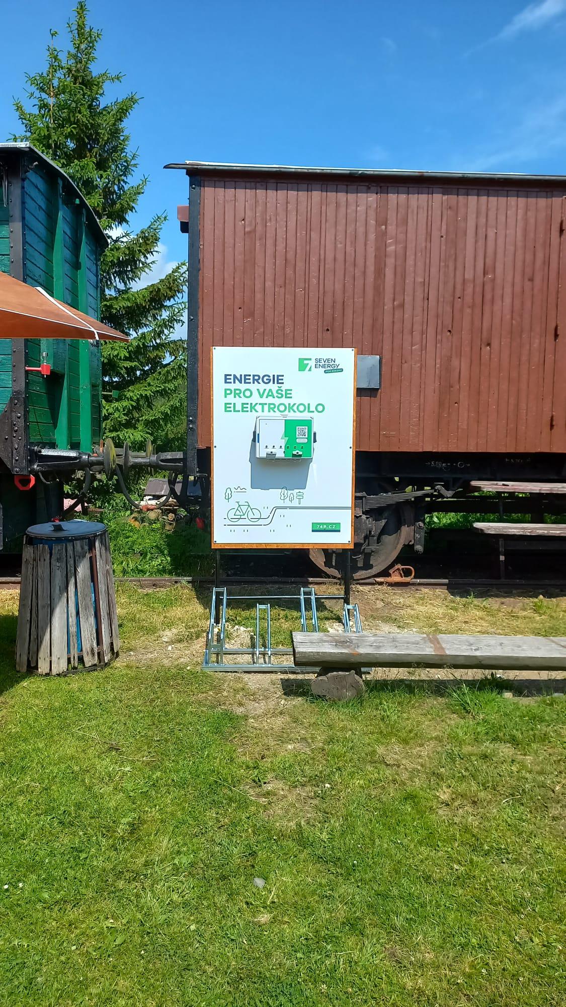 Nabíjecí stanice Krčma Vagon - Pošumavská jižní dráha foto 3