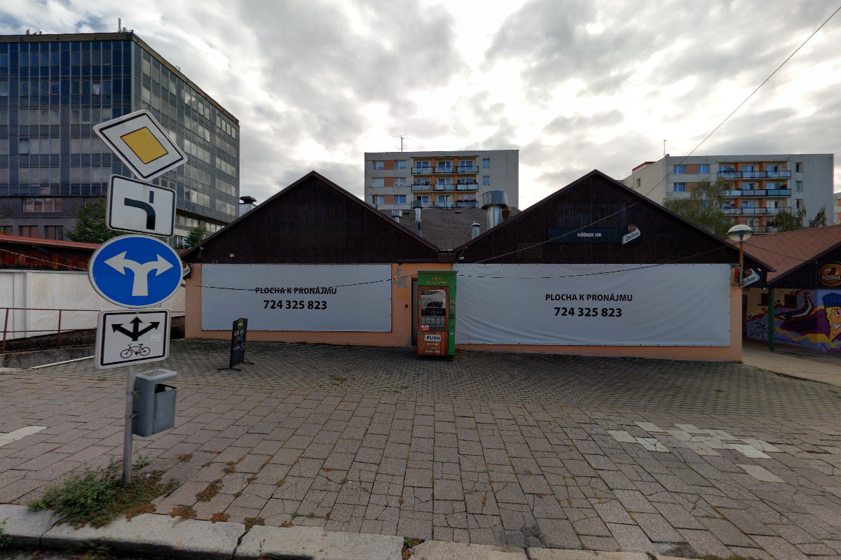 Kočičí café & bar Šťastné tlapky Fénix