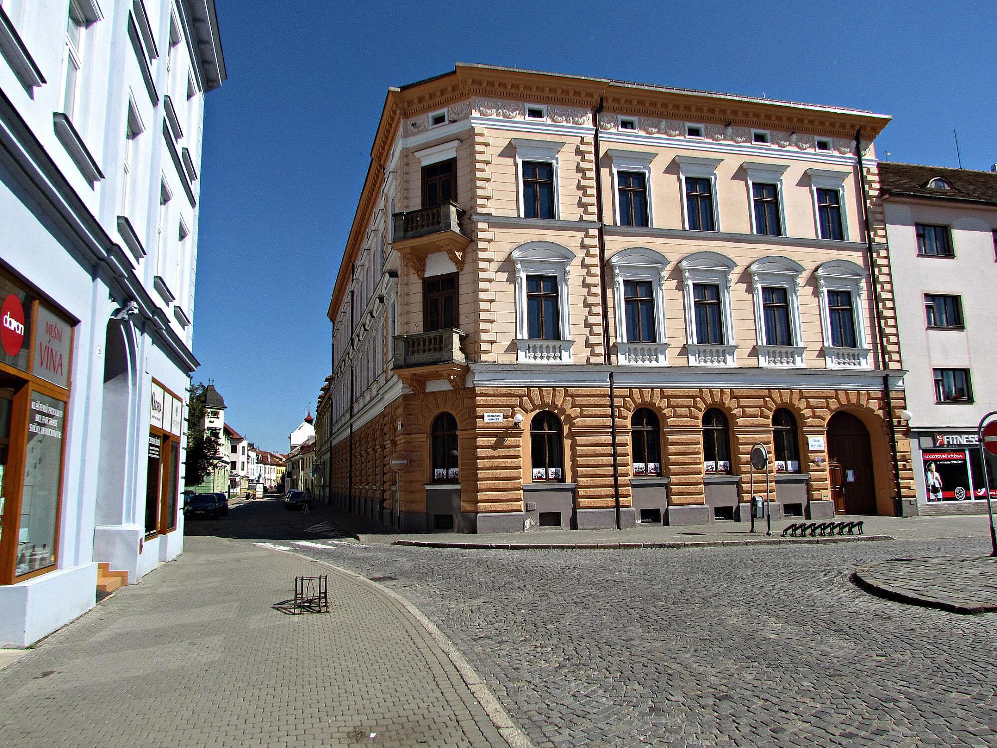 ZUŠ Uherské Hradiště, Mariánské náměstí foto 3