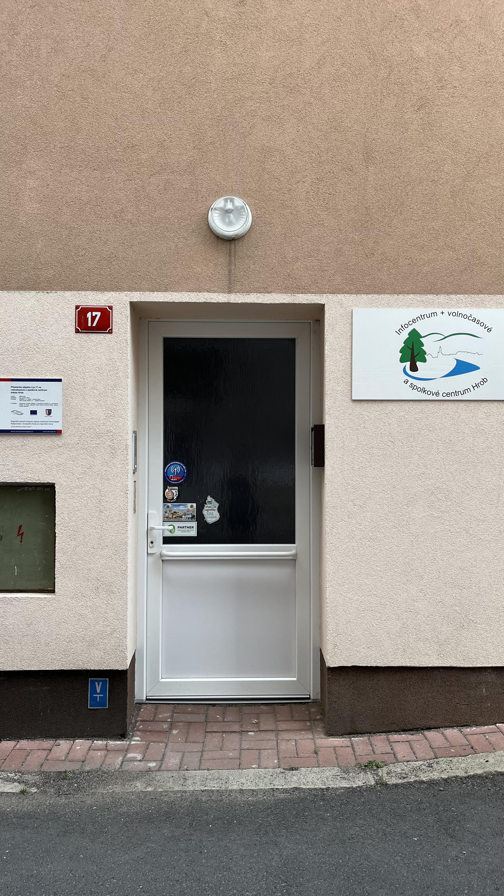 Volnočasové a informační centrum Hrob foto 3