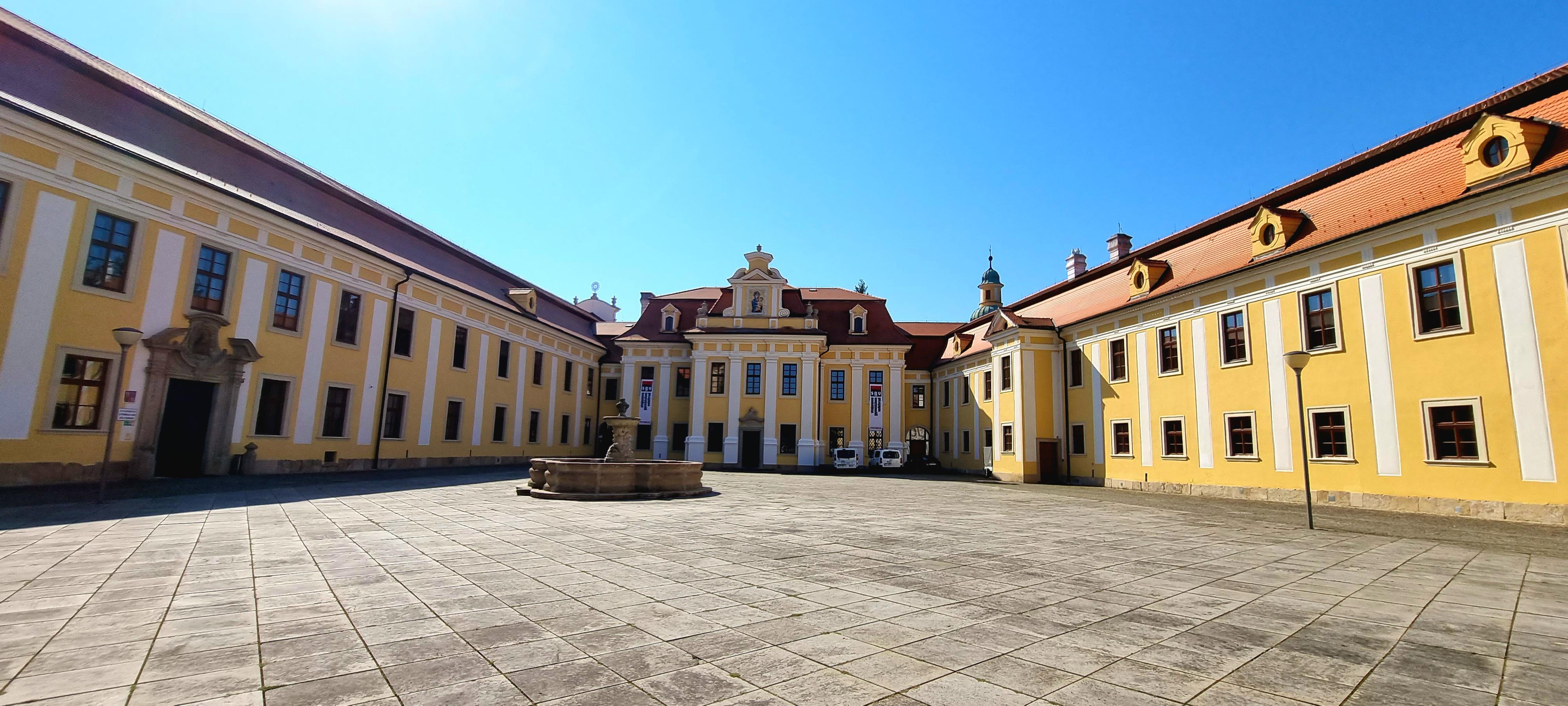 Stojanovo gymnázium, Velehrad foto 4
