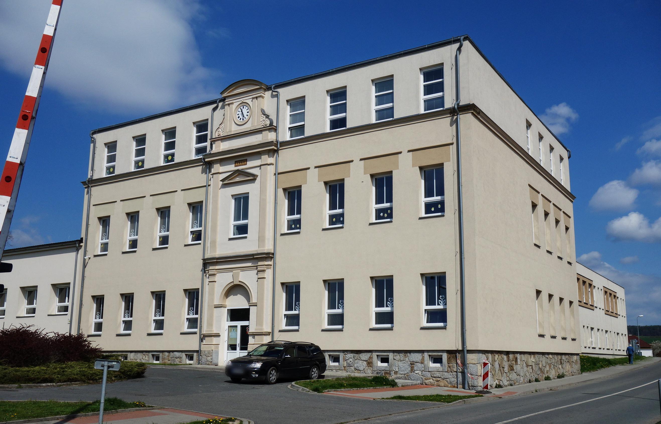 ZŠ Heřmanova Huť foto 1