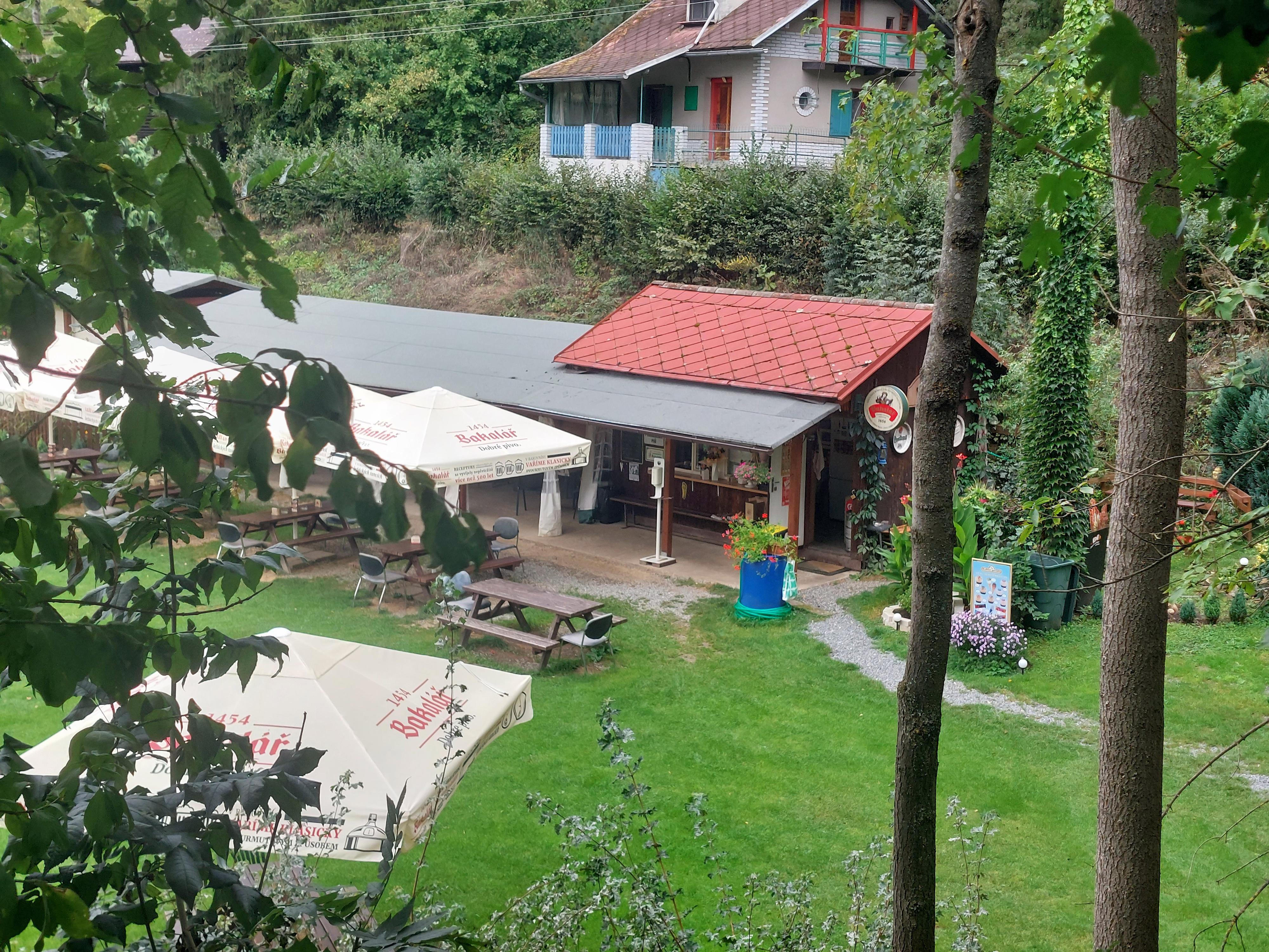 Občerstvení U Skryjského mostu foto 3