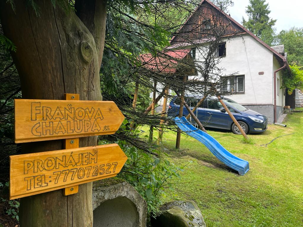 Chalupa u lesa foto 2