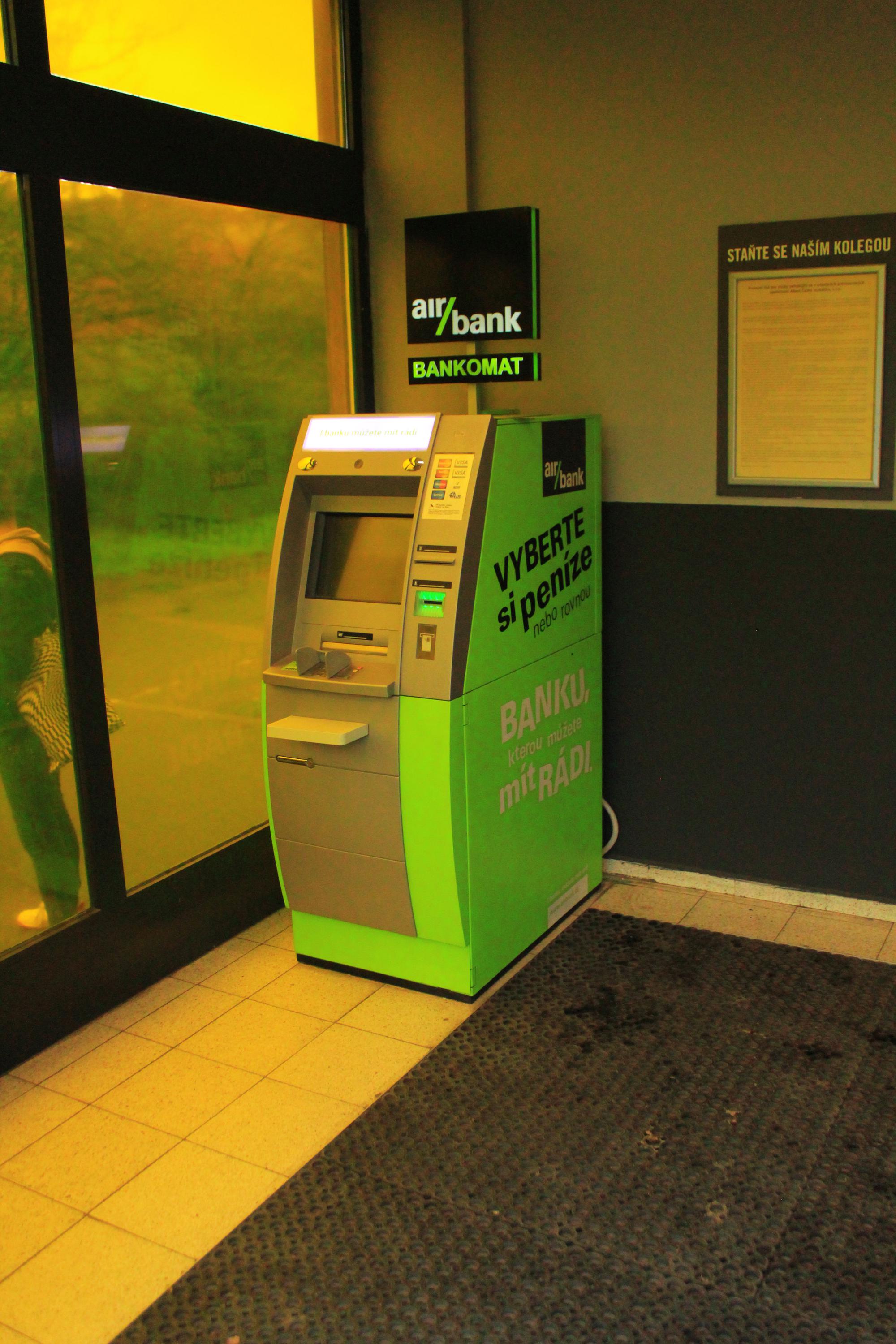 Bankomat Air Bank foto 2