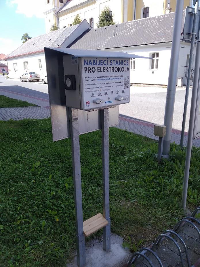Nabíjecí stanice Informační centrum Bystré foto 4