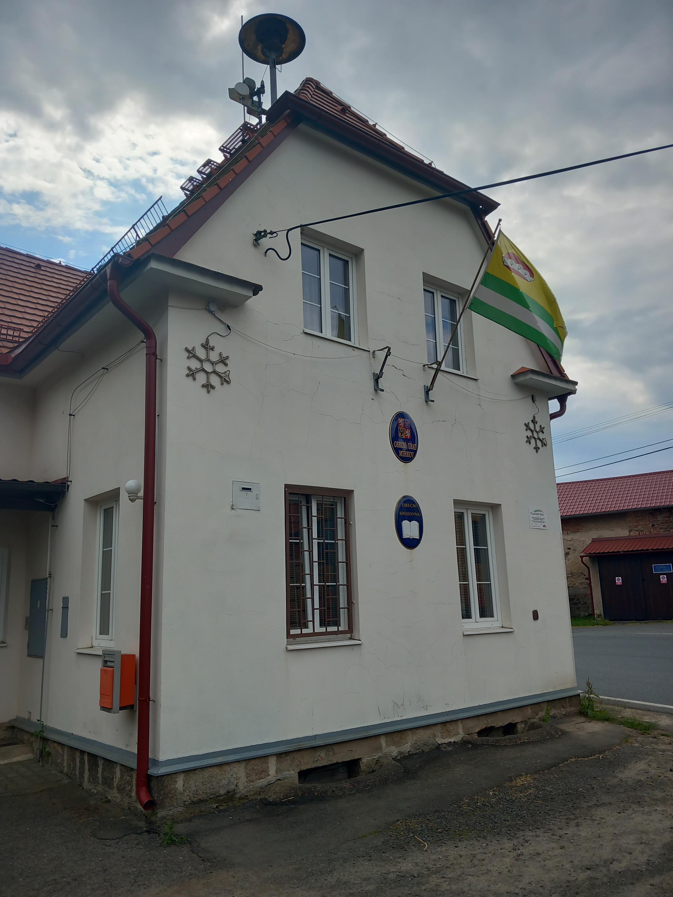 Mířkov - obecní úřad foto 2