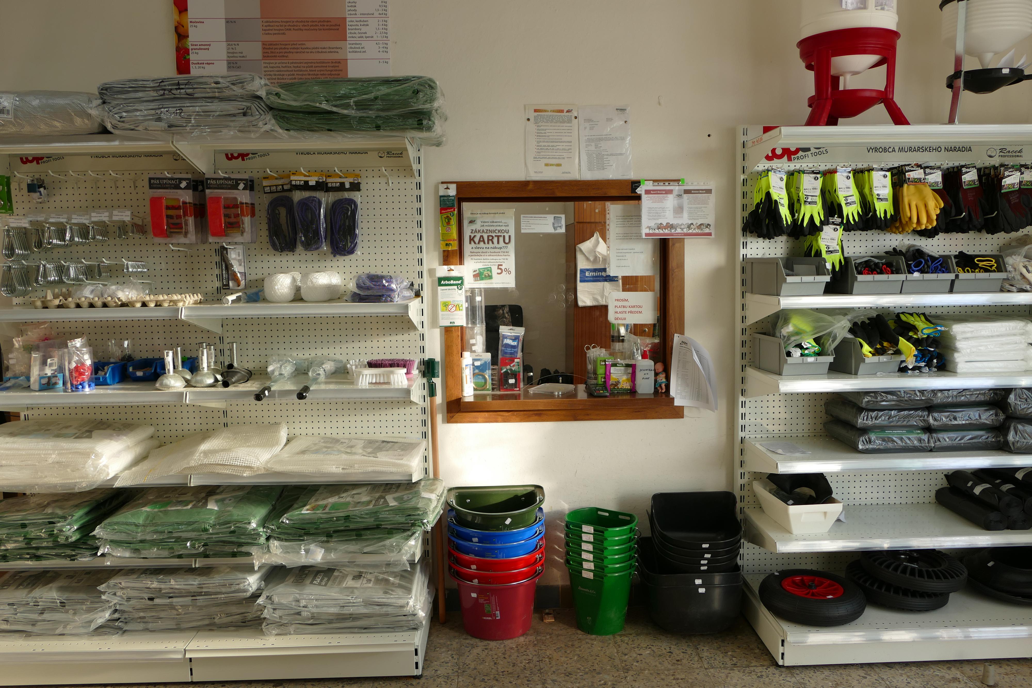 MJM agro, a. s. - prodejna krmiv foto 2