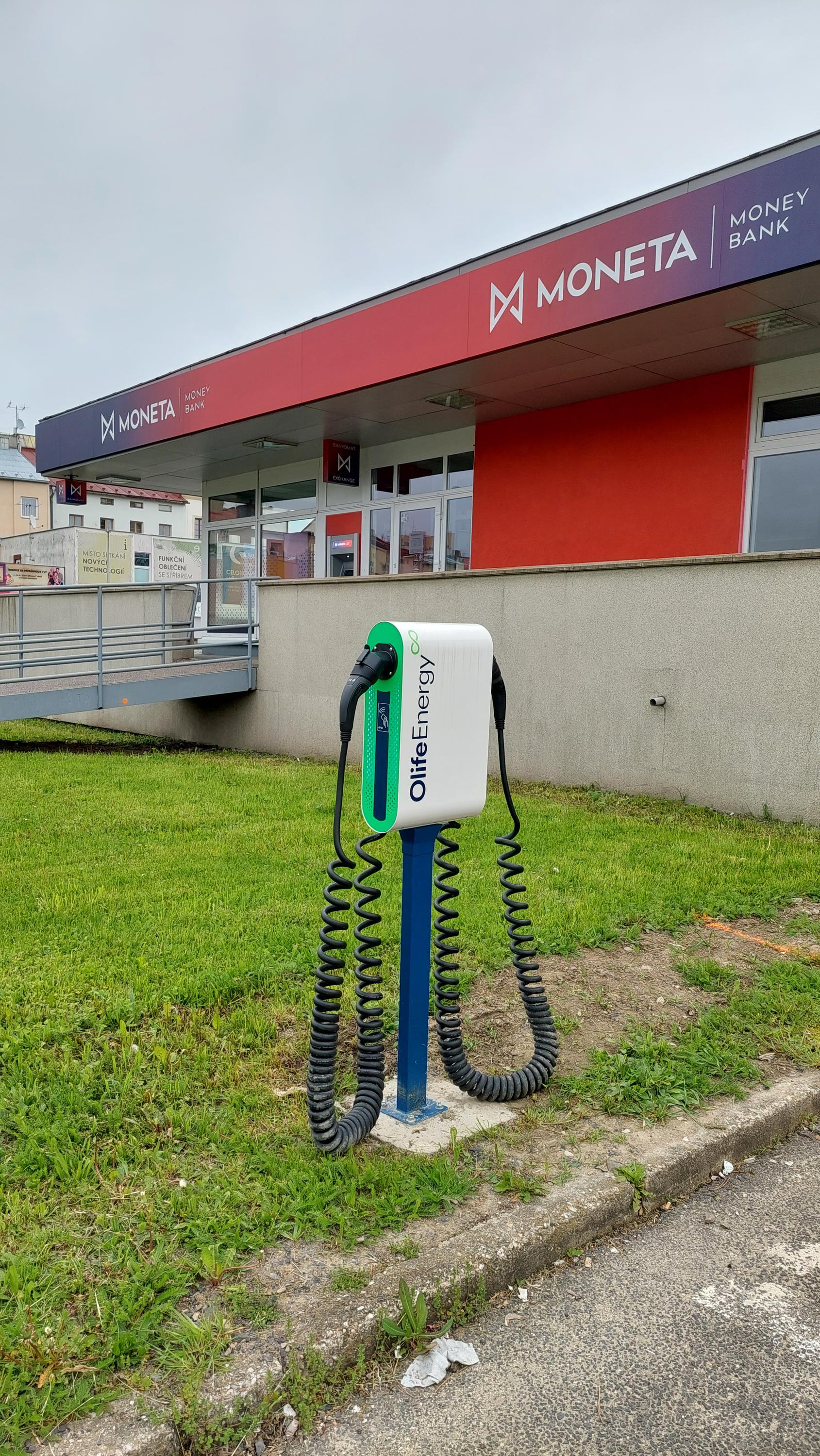 Dobíjecí stanice innogy foto 2