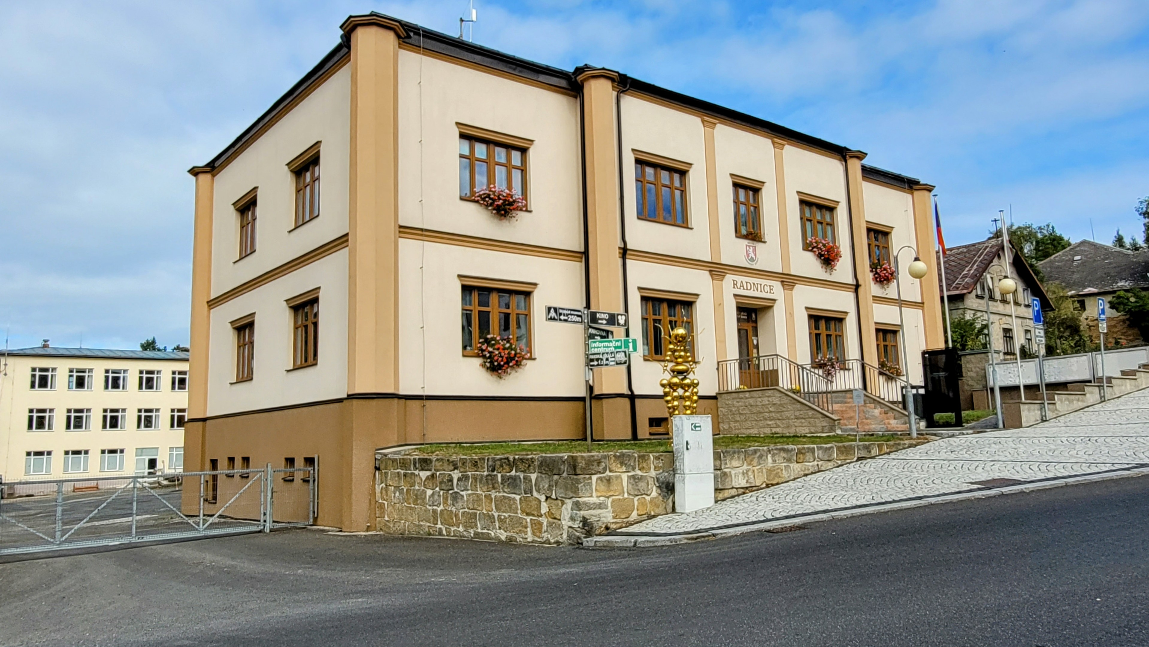 Městský úřad Kamenický Šenov foto 6