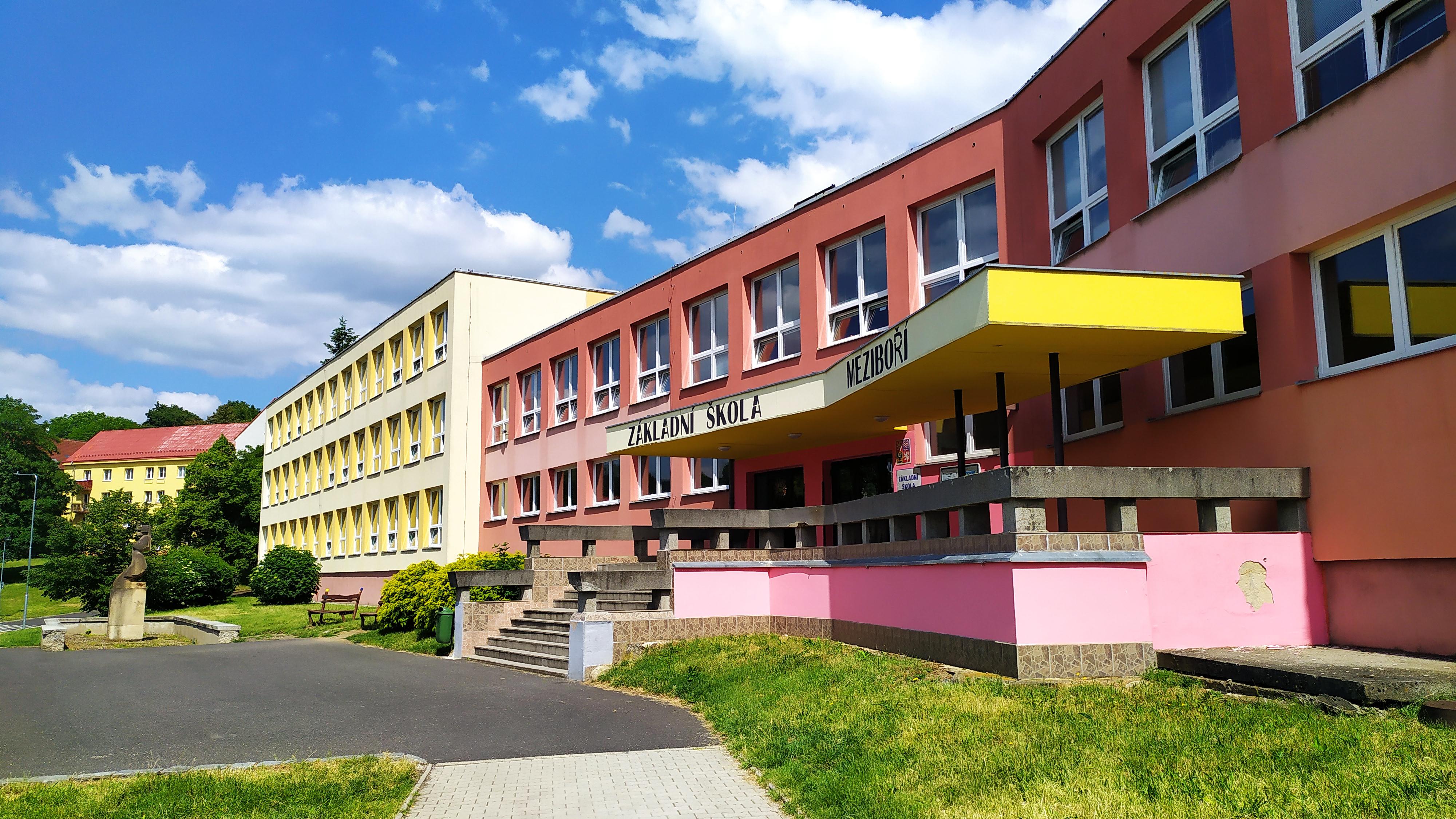ZŠ a MŠ Meziboří foto 2