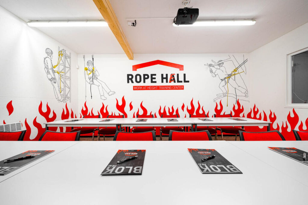 ROPE HALL foto 3