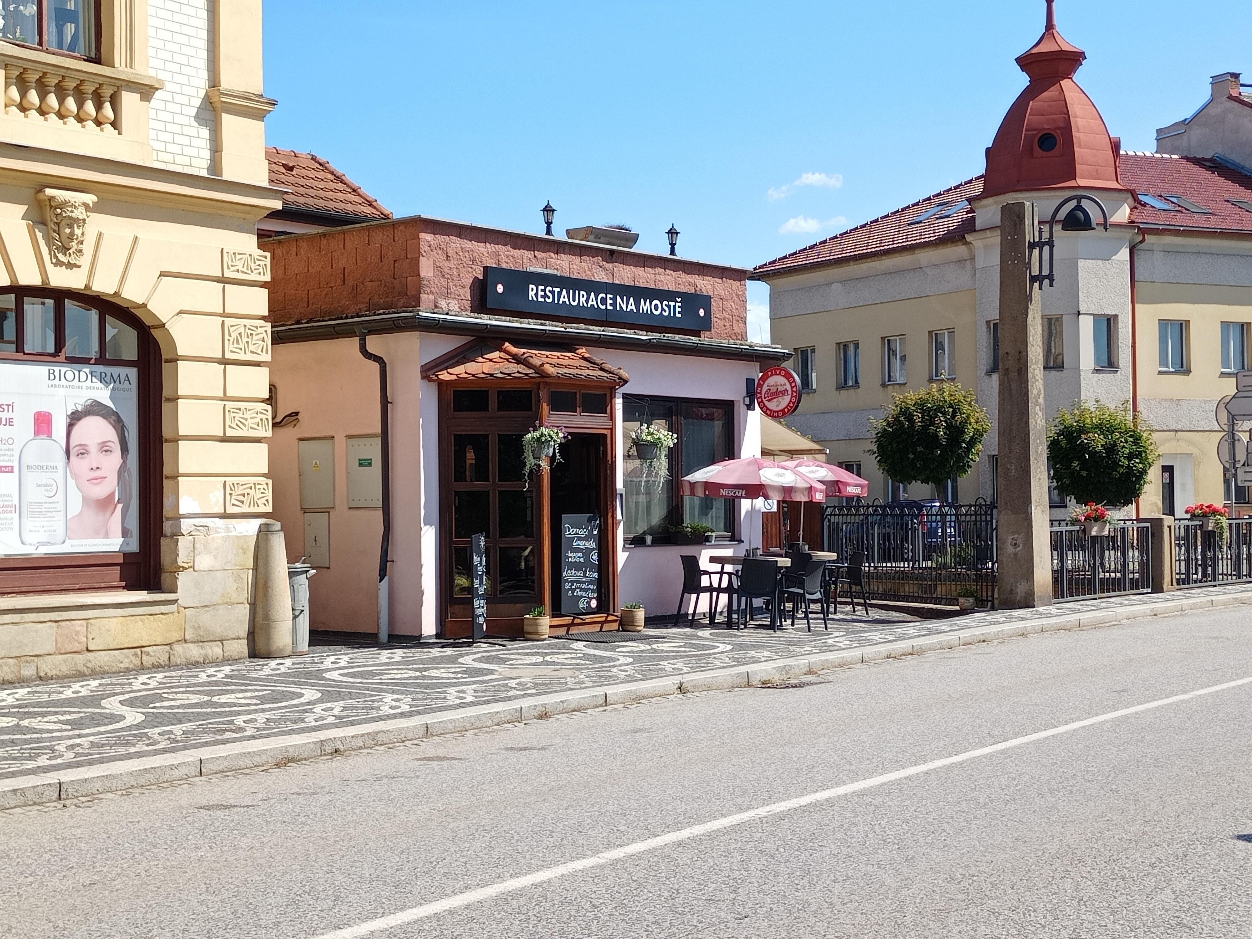 Restaurace Na mostě foto 5