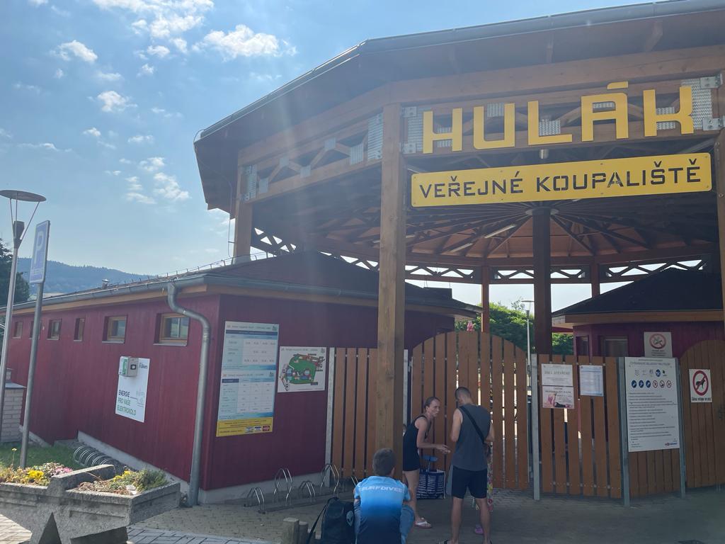 Nabíjecí stanice Věřejné koupaliště Hulák foto 6
