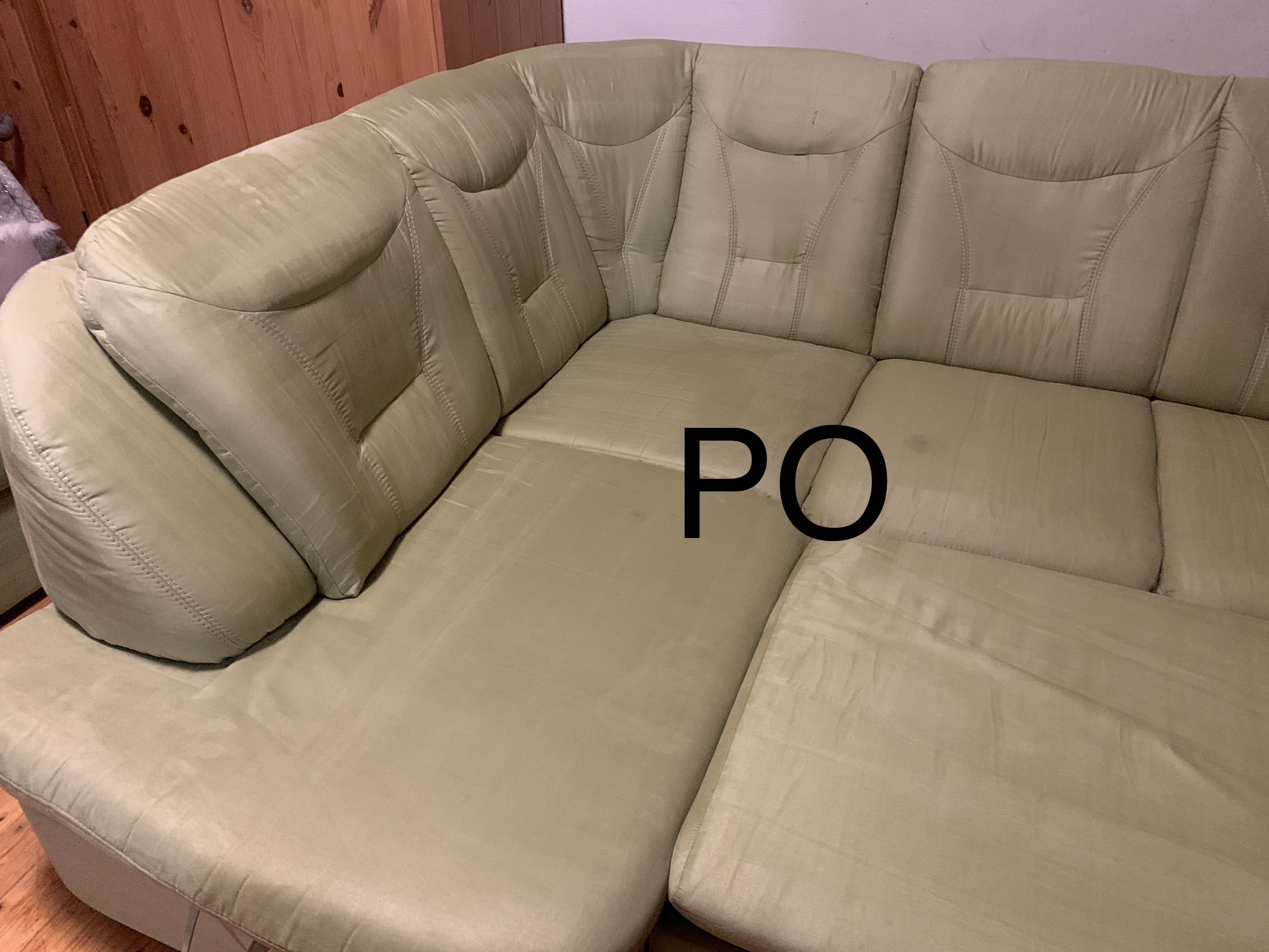 Roman Crlík - Čištění koberců a čalounění foto 1