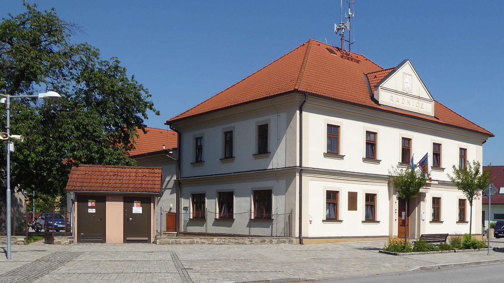 Suchdol nad Lužnicí - městský úřad foto 5