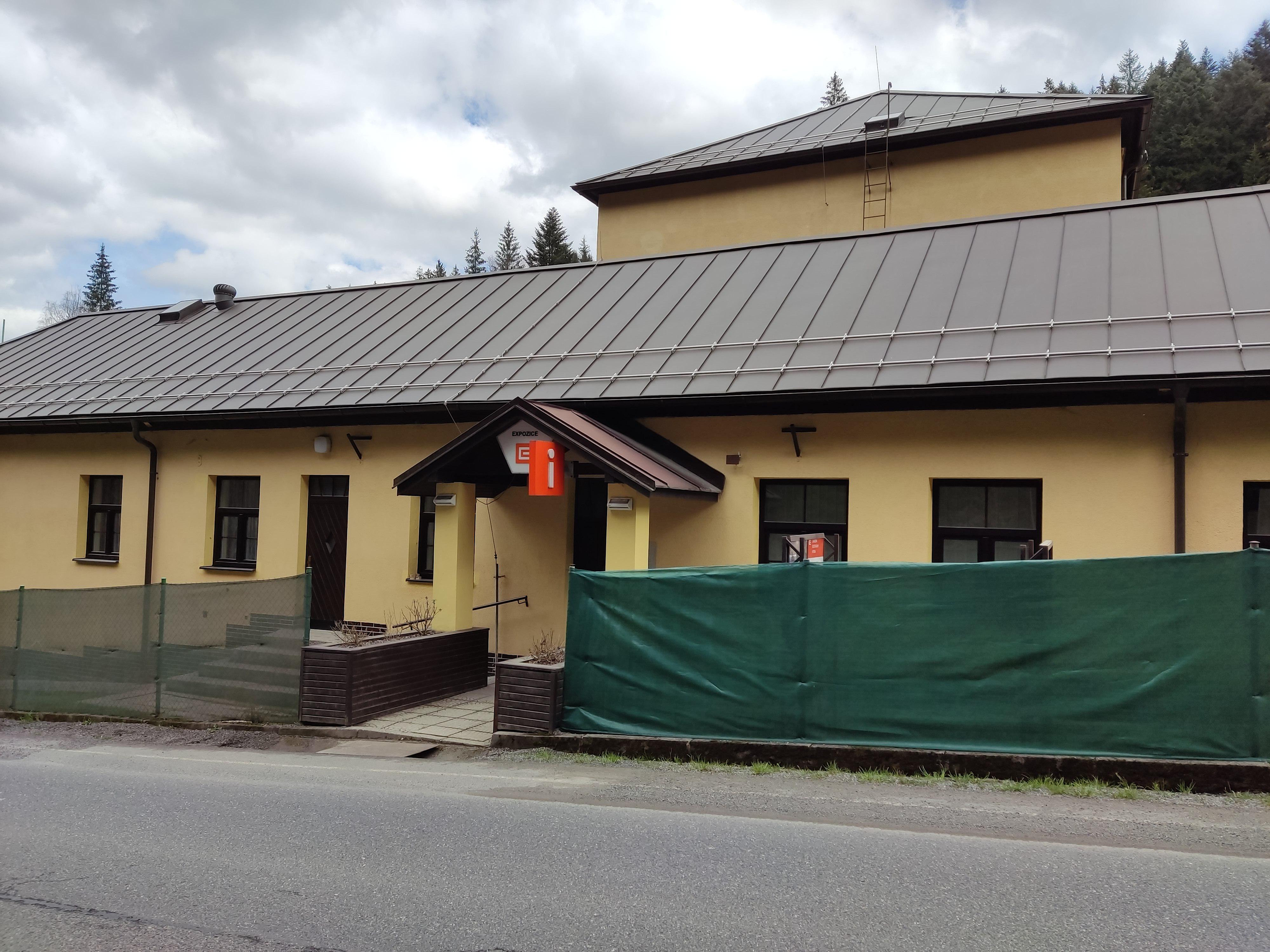 Informační centra malých vodních elektráren Vydra a Čeňkova pila