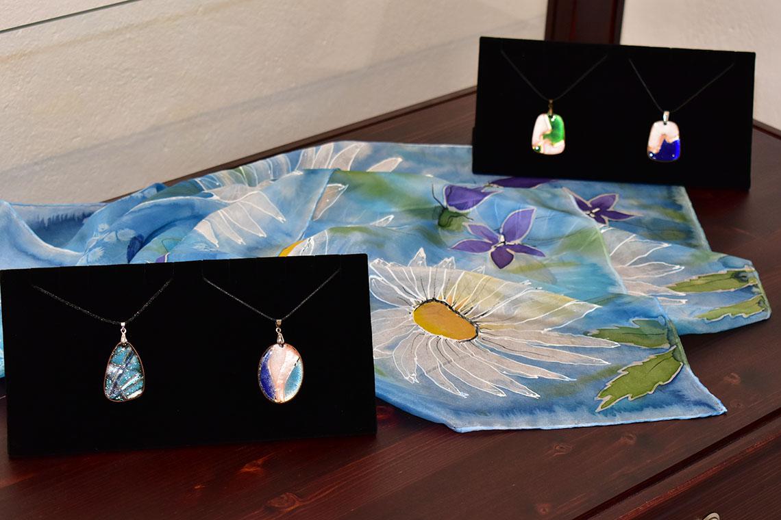 Olga Kuchtová | OMK –  Obrazy, grafický design, dárky a doplňky foto 5