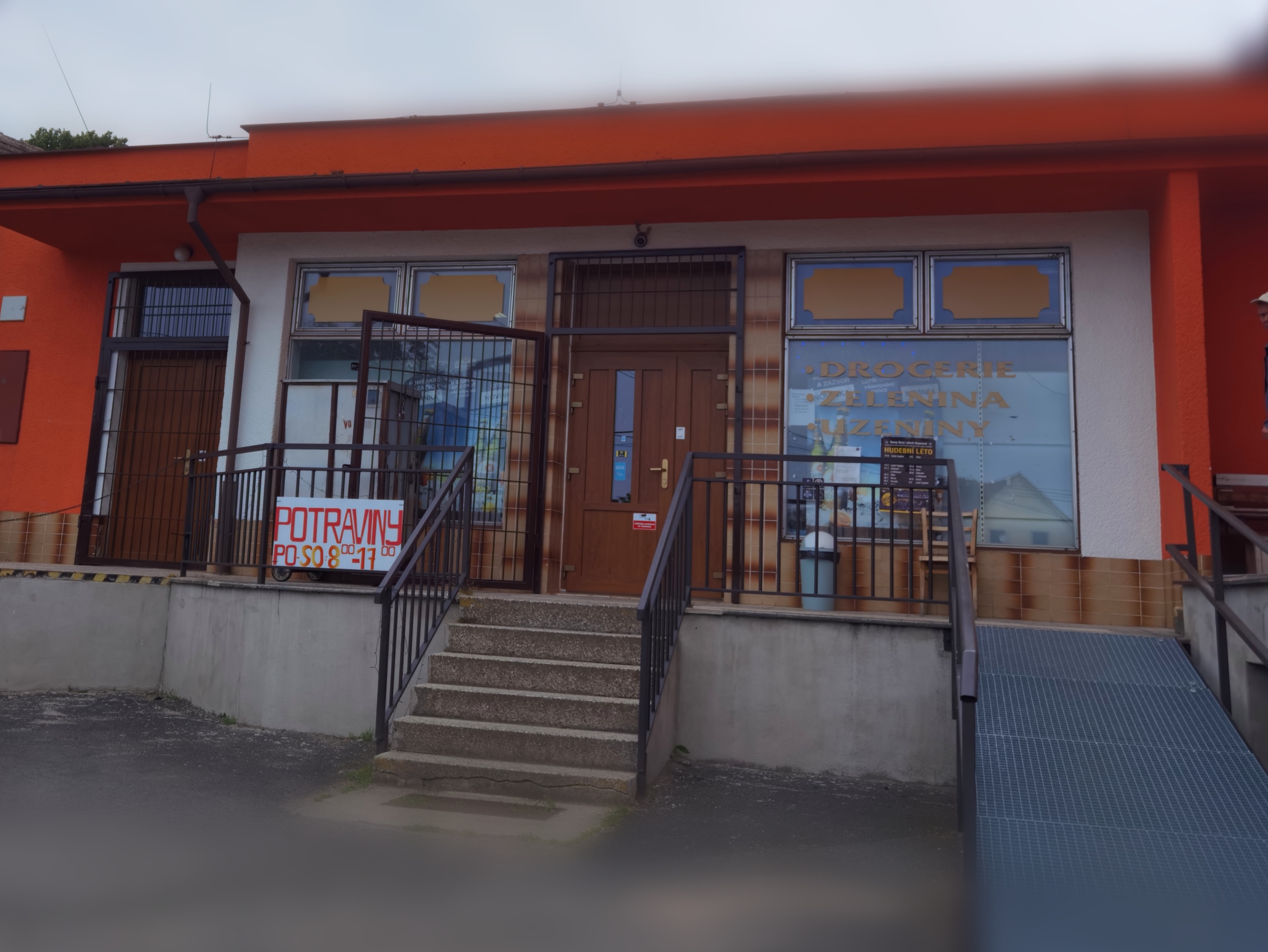 Smíšené zboží Kbel