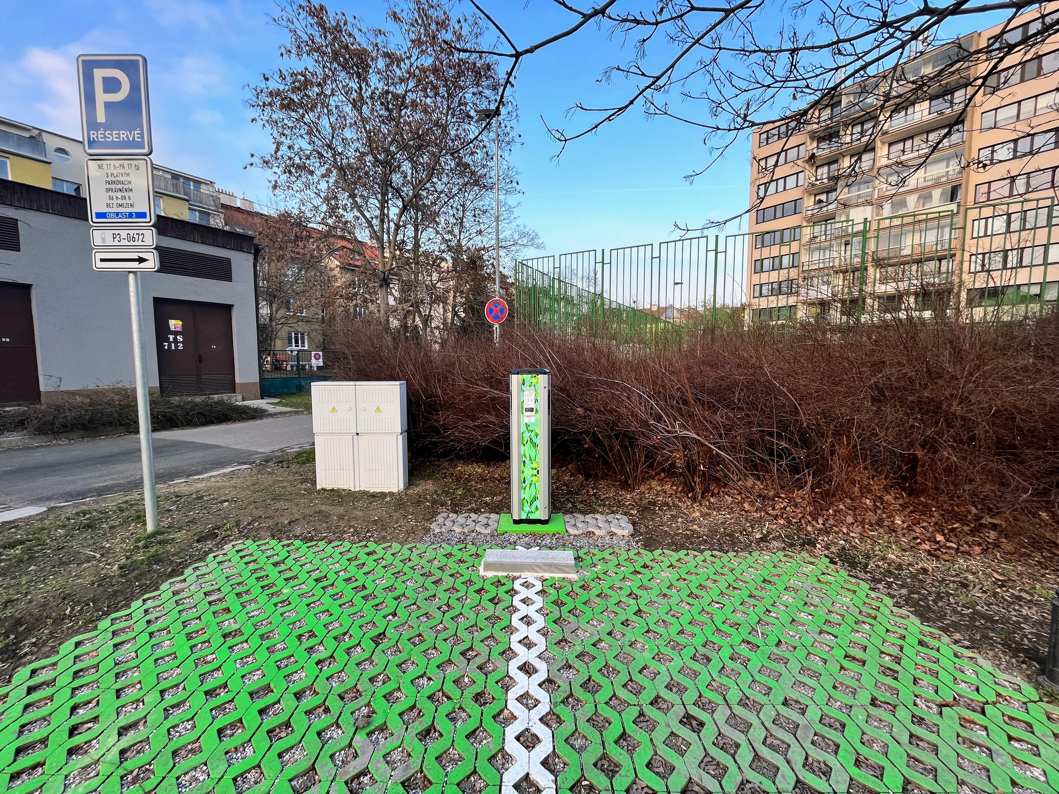 Nabíjecí stanice - charge2 s.r.o.