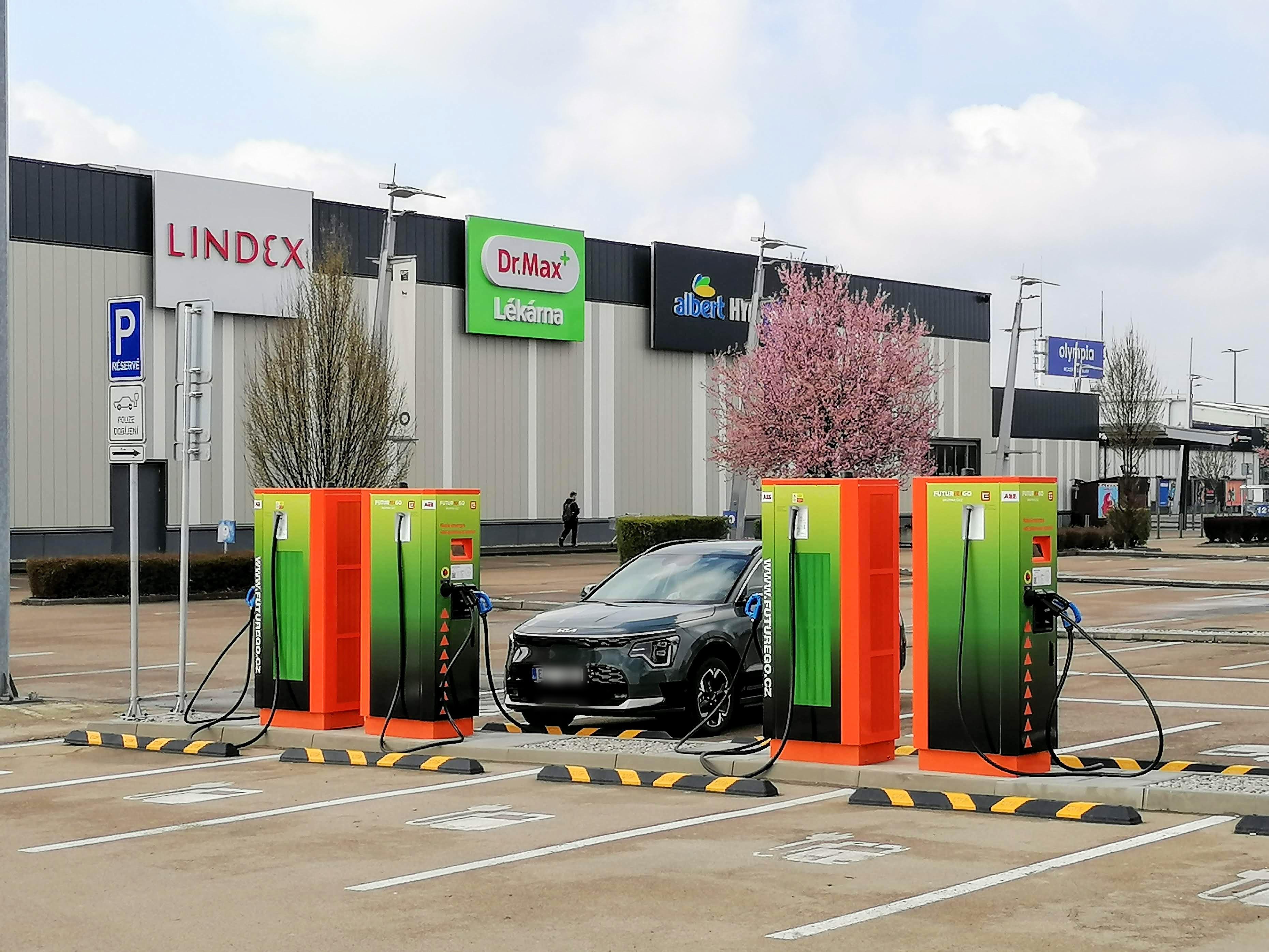 Nabíjecí stanice ČEZ