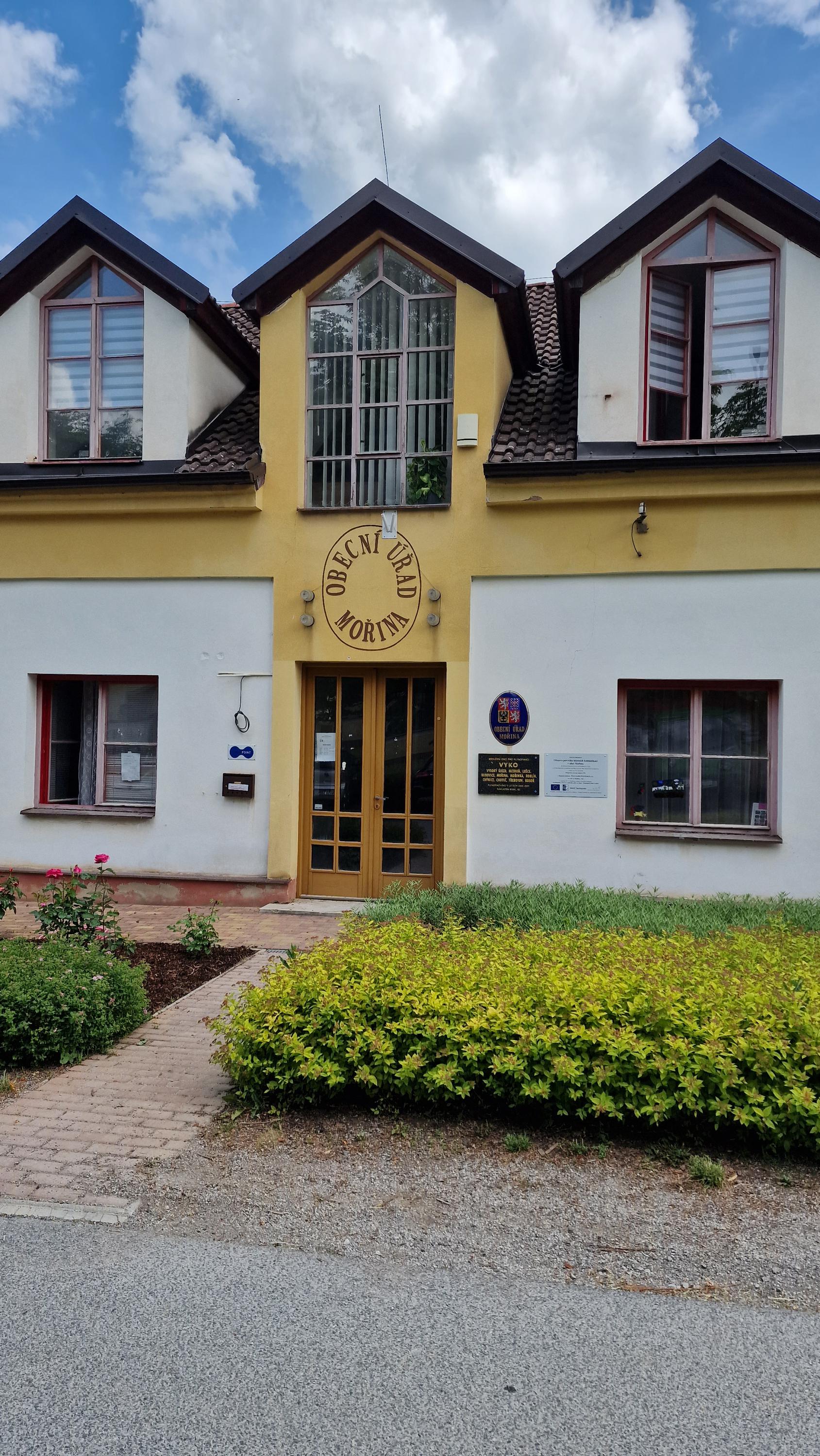 Mořina - obecní úřad foto 2