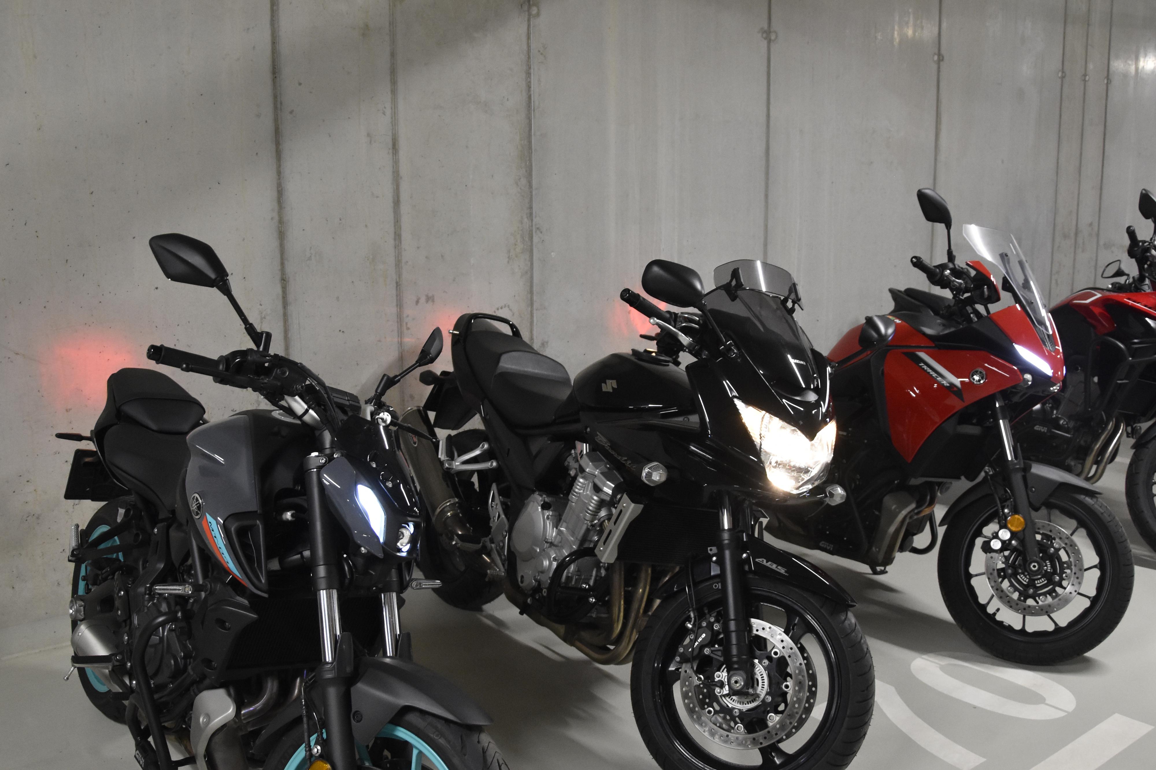 Orange moto | Půjčovna motorek v Praze foto 2