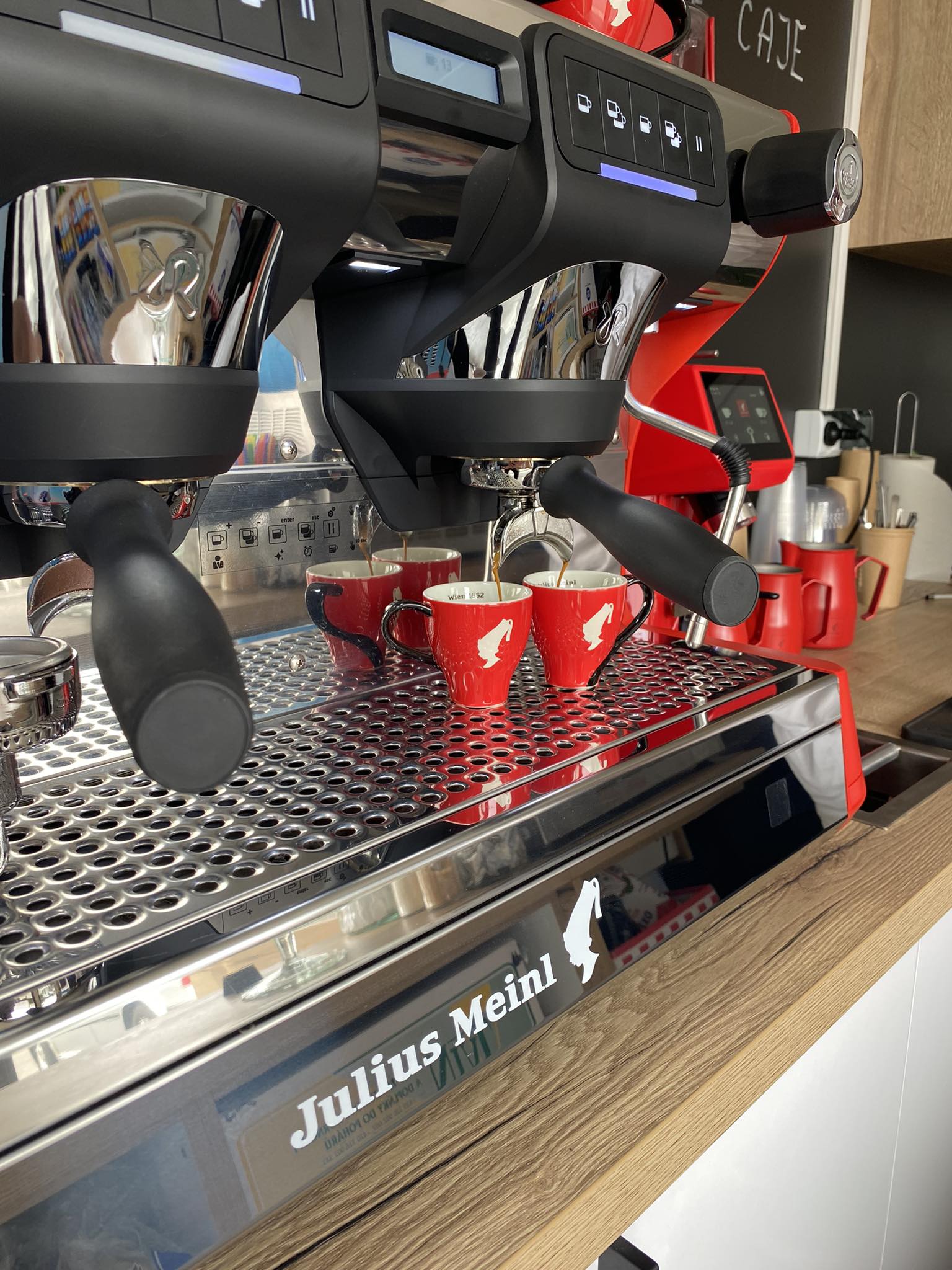 KAFE & ZMRZKA