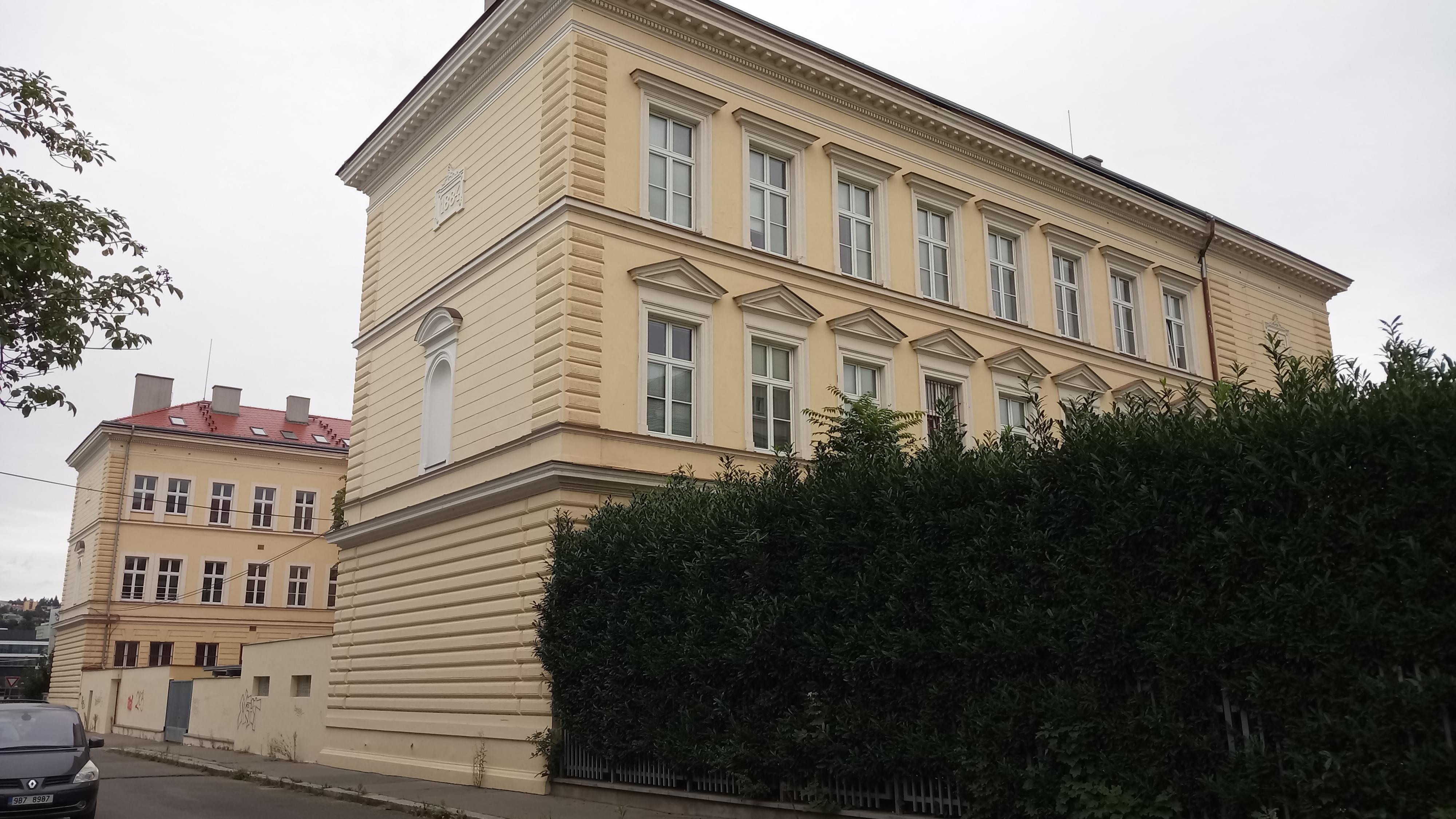 Obchodní akademie Holešovice foto 4