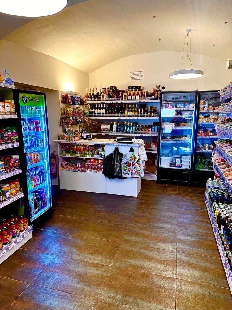 Delikatesy & Alkohol z celého světa ,,ALENKA,, foto 5