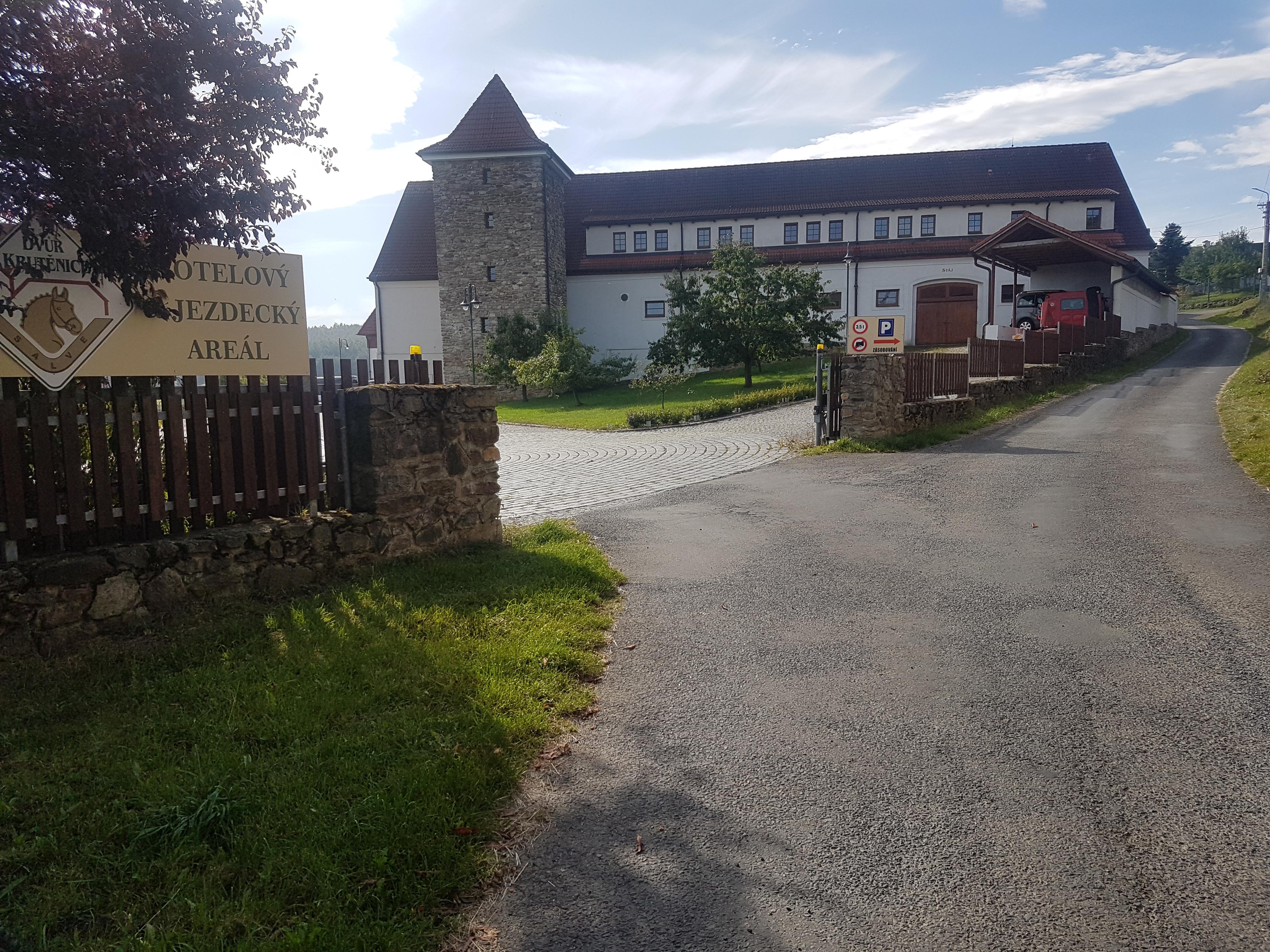 Restaurace Dvůr Krutěnice foto 5