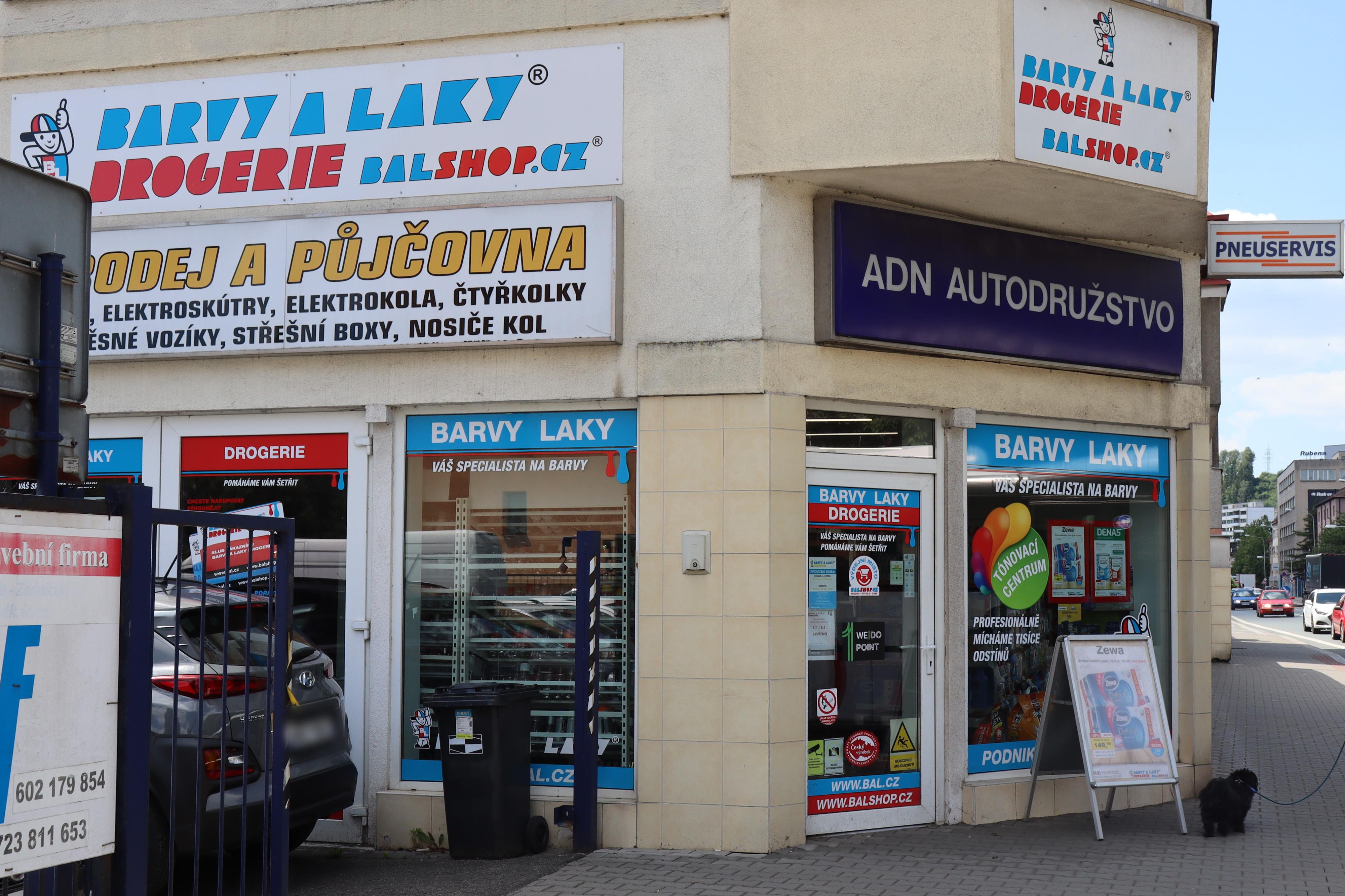 BARVY A LAKY DROGERIE foto 5