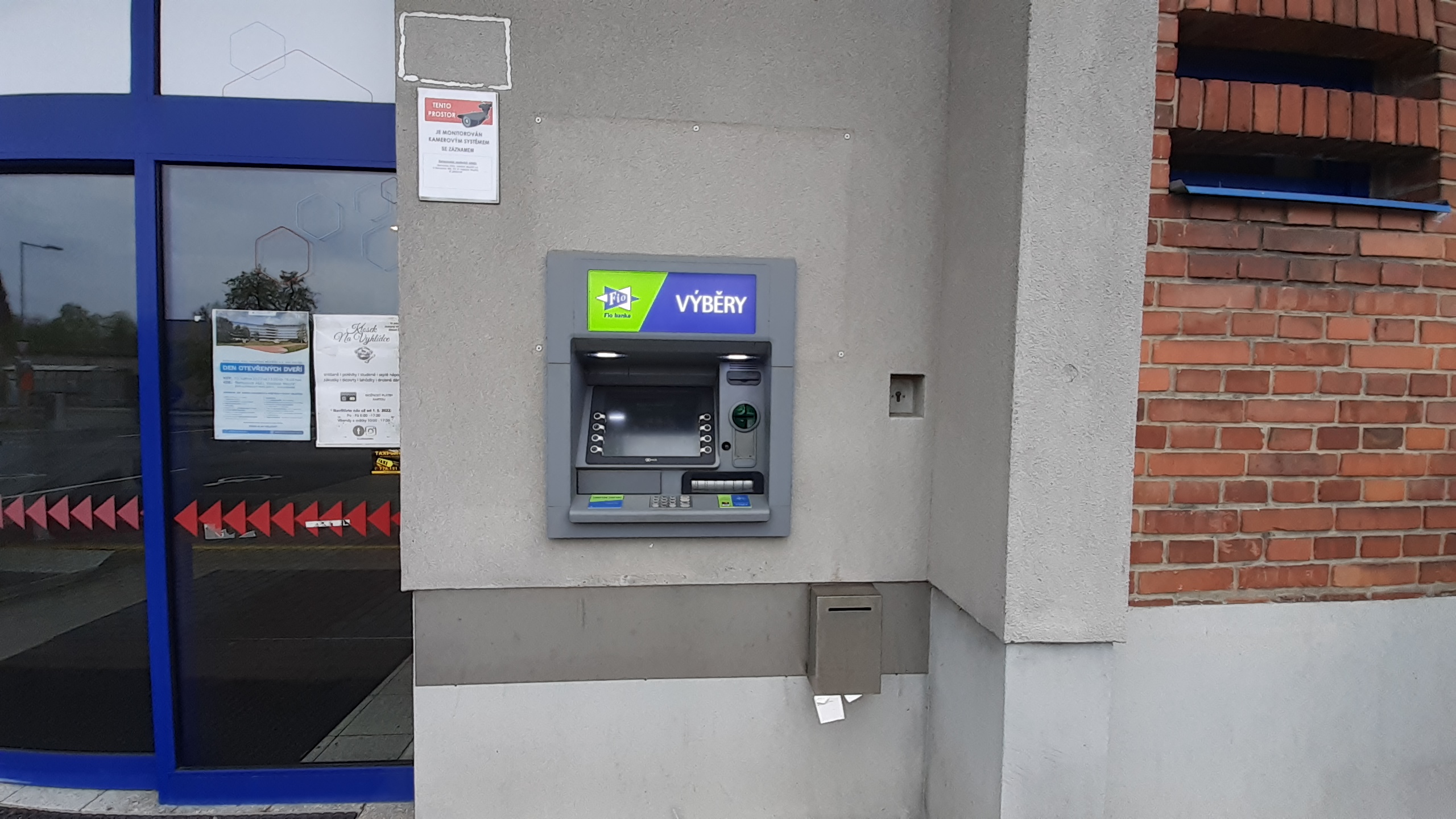 Bankomat Fio banky foto 2