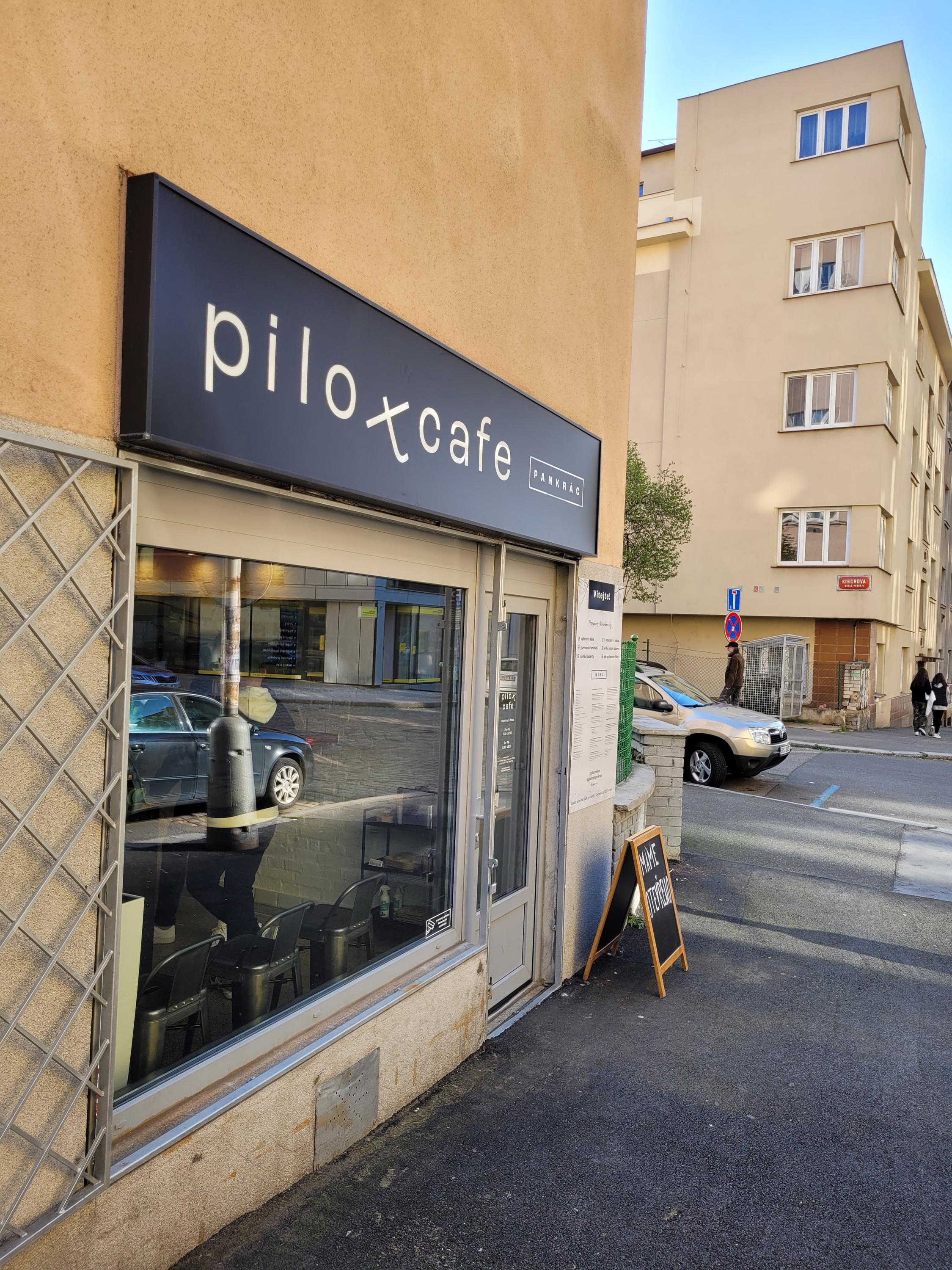 Pilot Cafe Pankrác foto 6