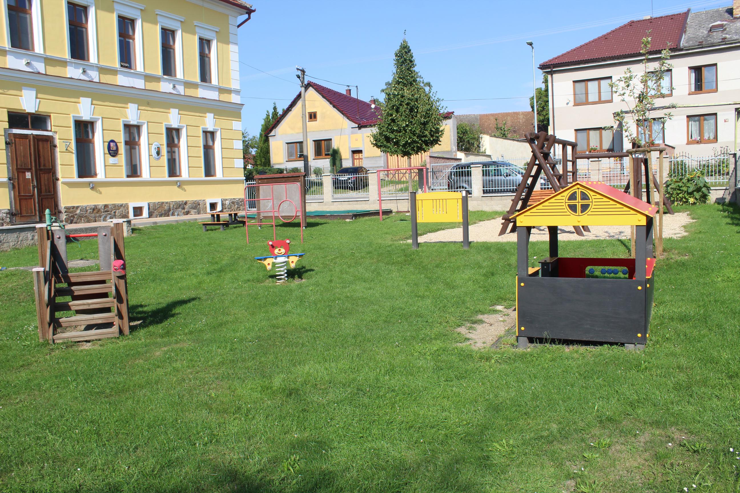 Mateřská škola U Rybníčka Zlukov foto 5