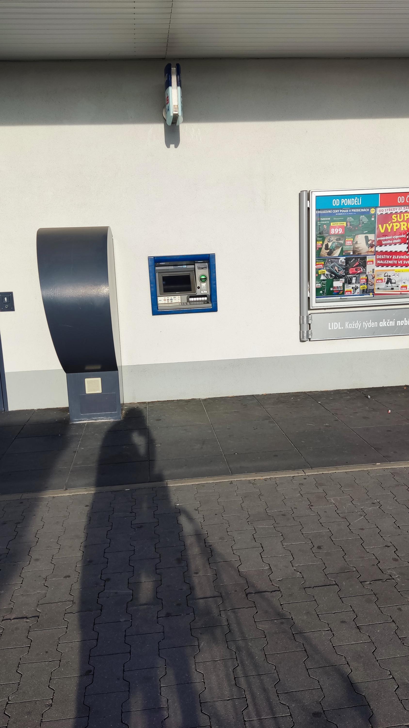 Bankomat České spořitelny foto 2