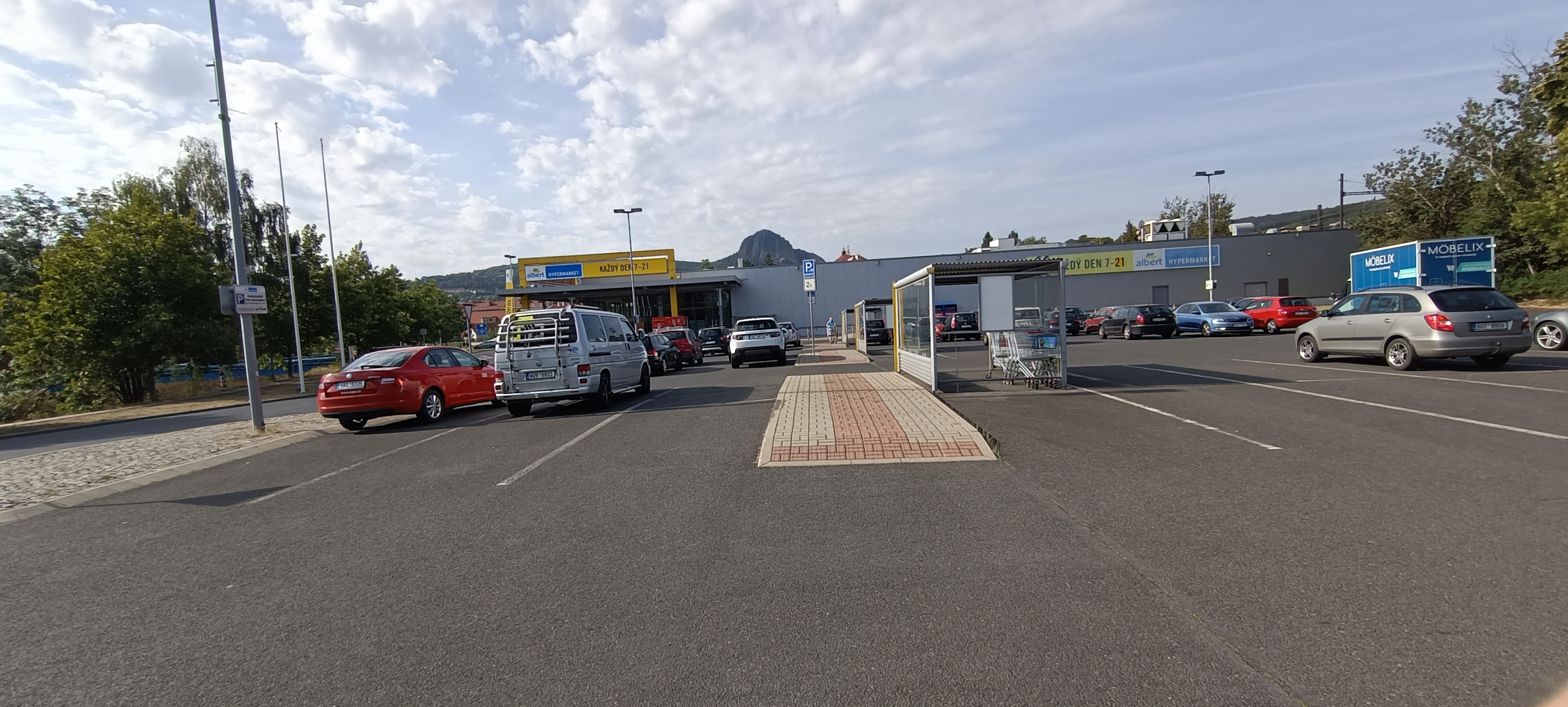 Albert Hypermarket foto 3