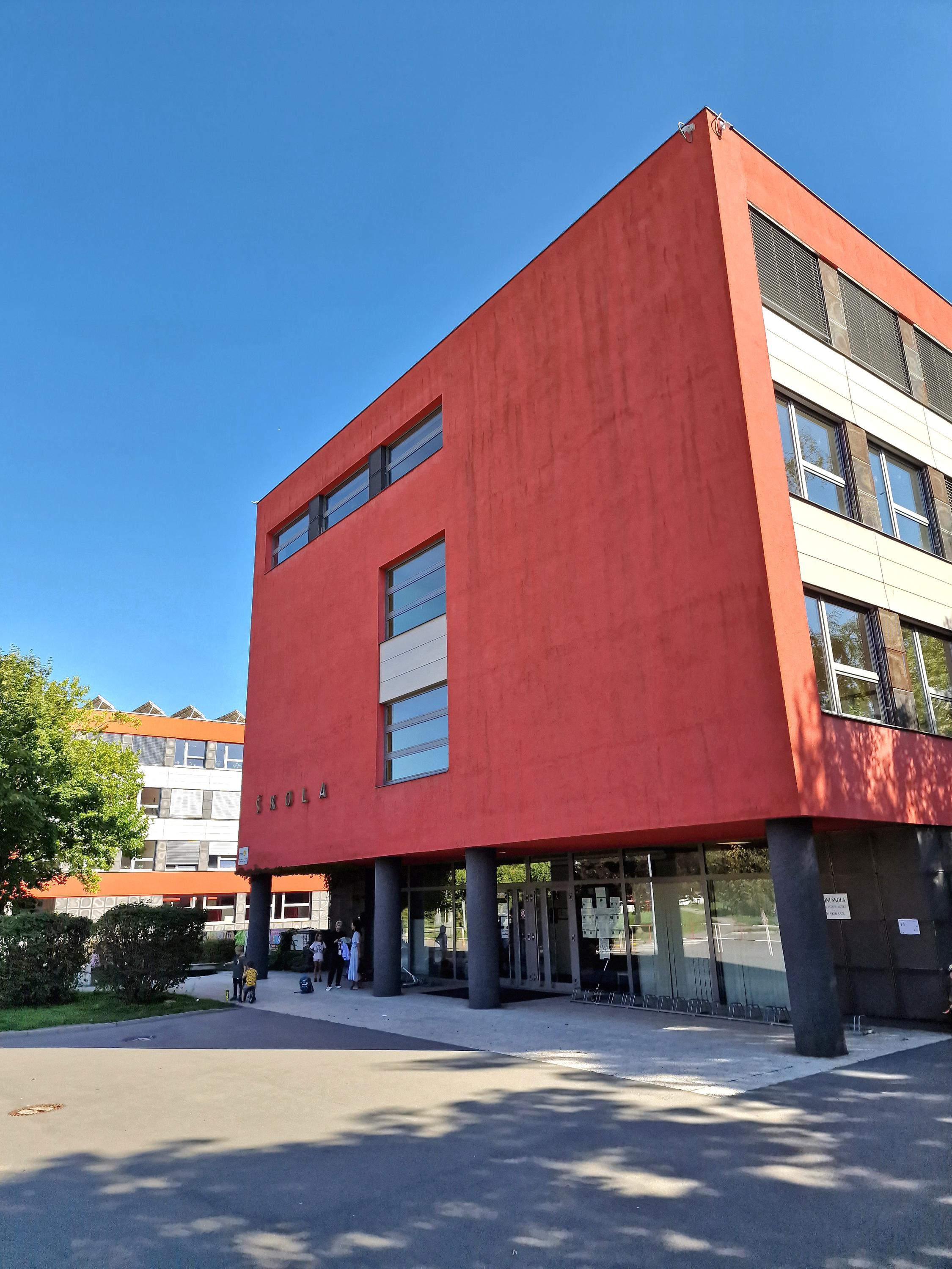 ZŠ s rozšířenou výukou jazyků Praha 4, K Milíčovu foto 3