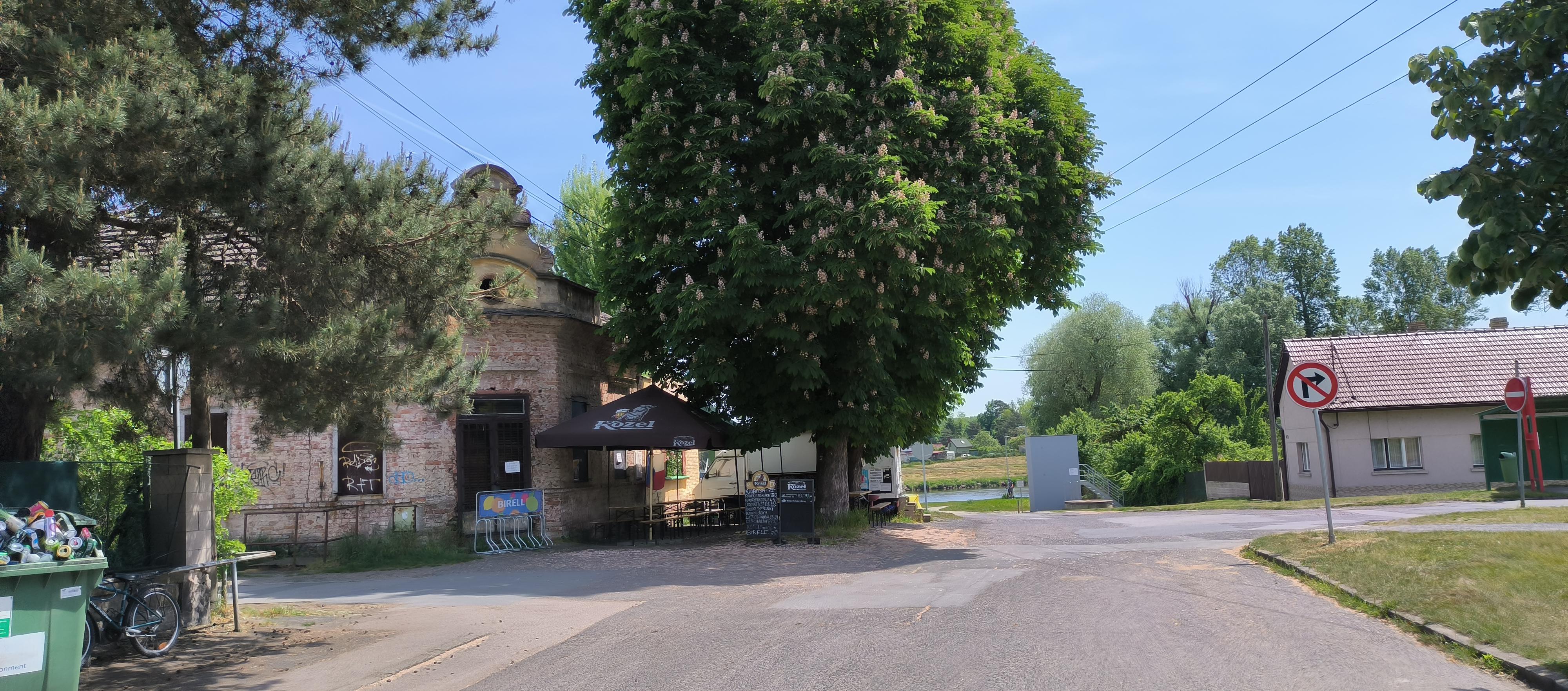 Pod kaštany food track foto 3