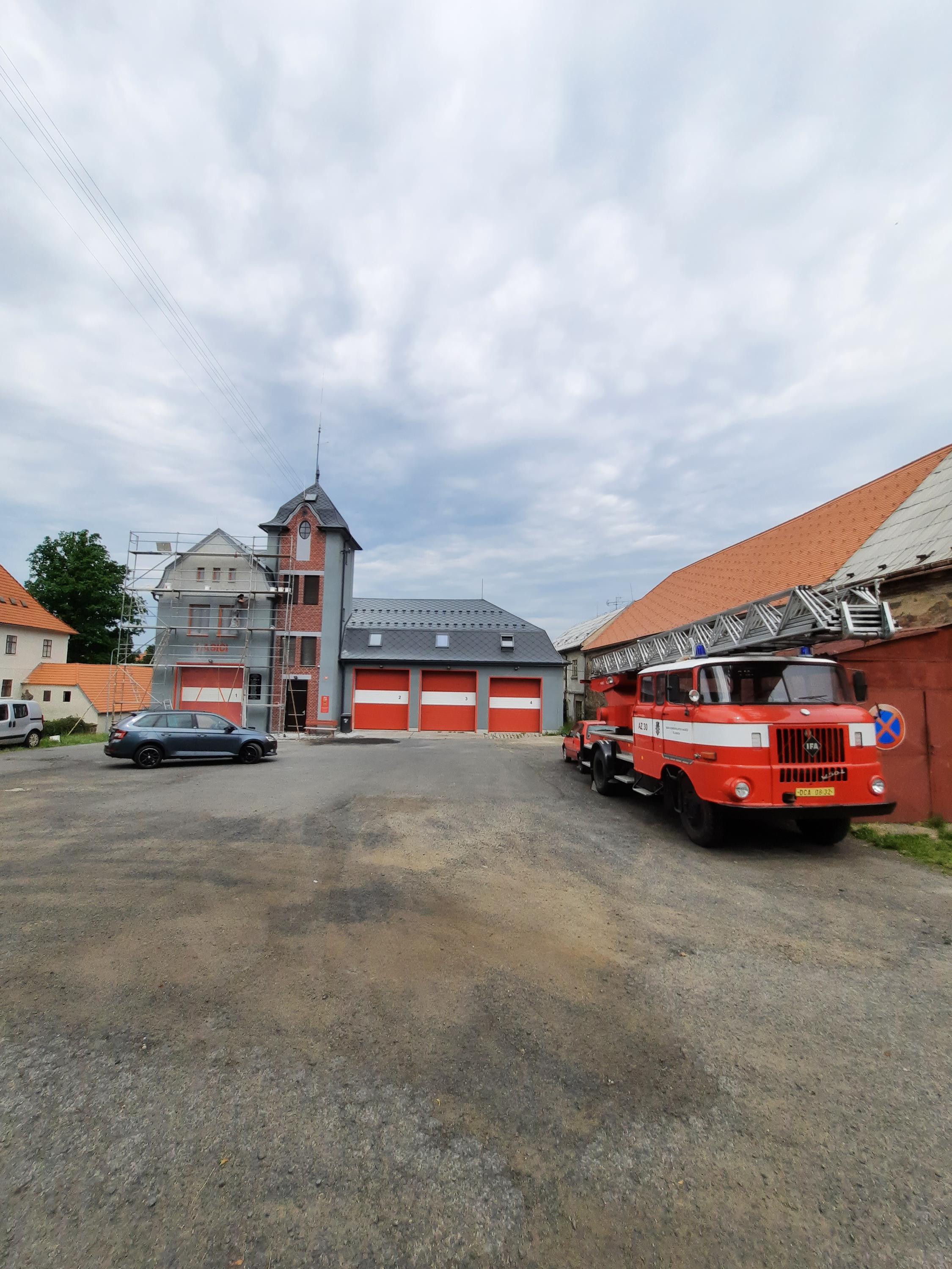 Hasičský záchranný sbor Ústeckého kraje - Požární stanice Šluknov foto 2