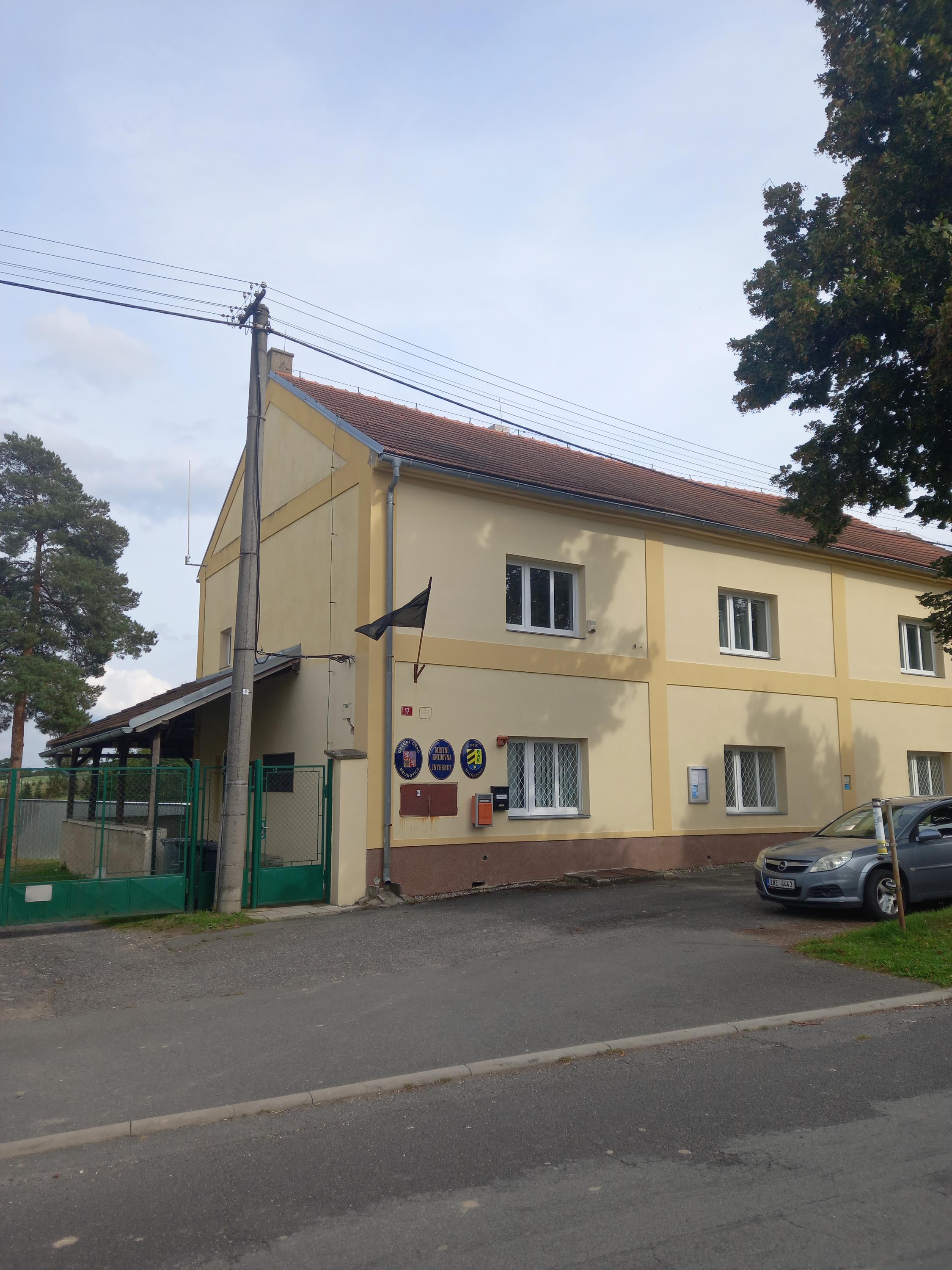 Malíkovice - obecní úřad foto 2